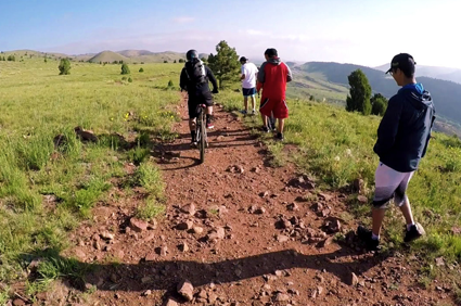 people hiking.png