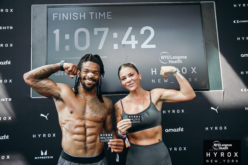 executed the plan. 5 min mixed PR in just 2 months. race #15, 1 down NYC, 2 to go.. party is STILL not over✌🏼

shoutout @juantanam0_ &amp; @toptiercolumbia for always pushing us to our limits !

#hyroxnewyork #hyrox #hyroxathlete #hybridathlete