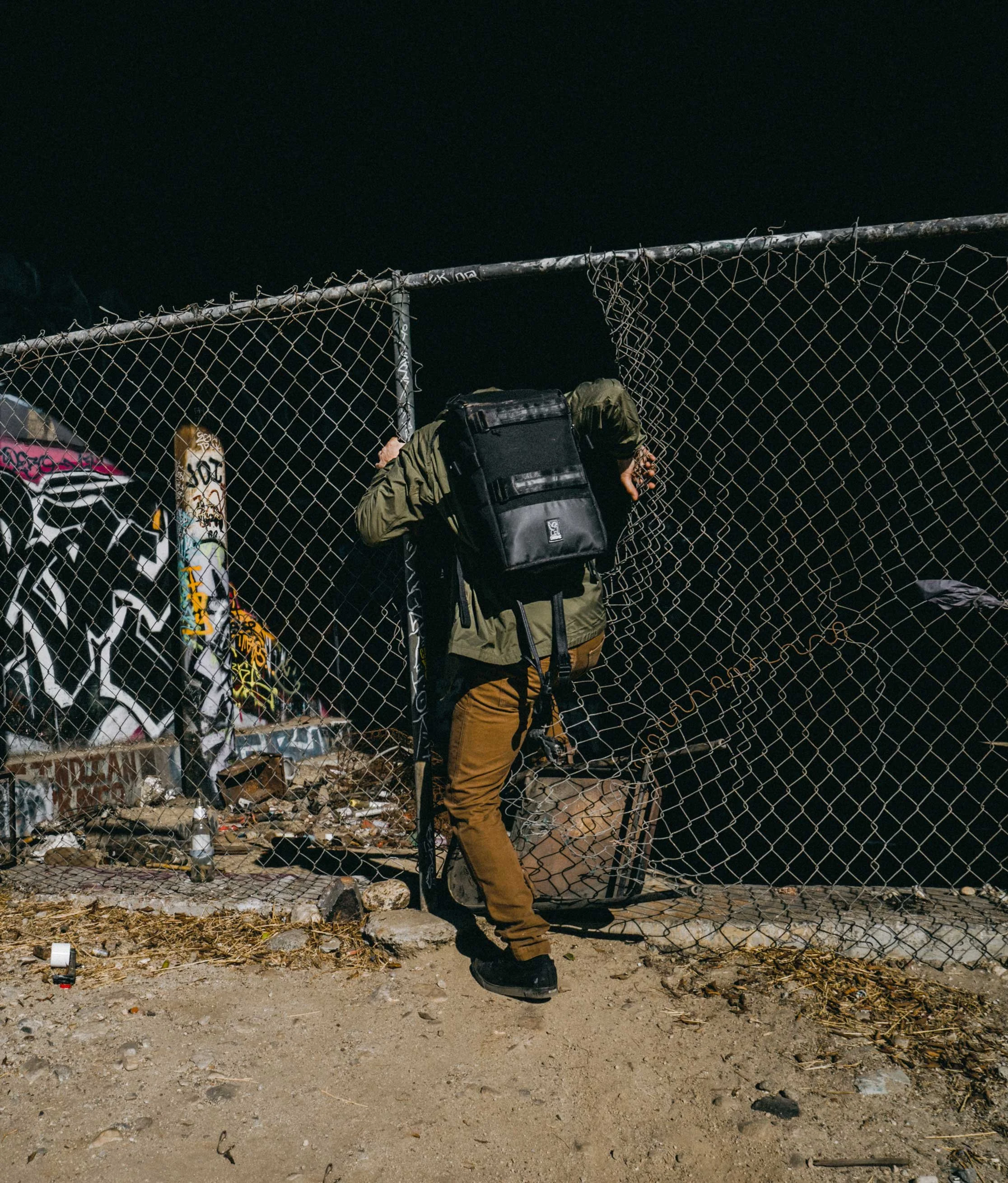 ChromeIndustries_LA_Trashhand-00060.jpg