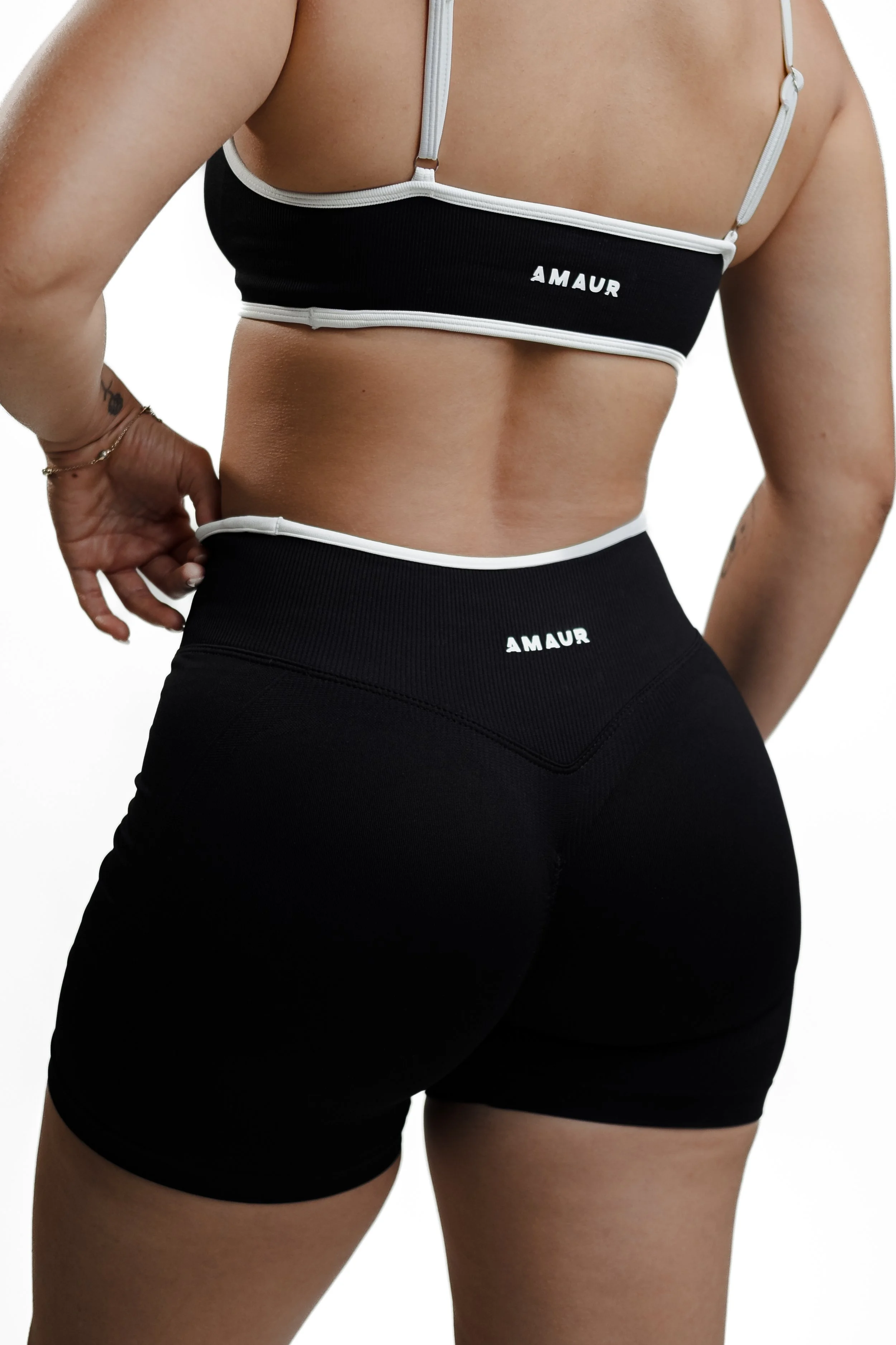 AMAUR - ACTIVE WEAR