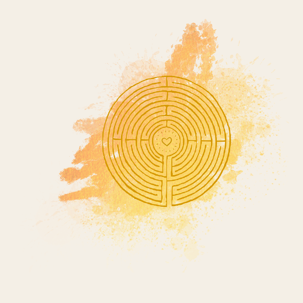 Un labyrinthe circulaire jaune avec un cœur au centre, sur un fond éclaboussé de peinture orange.
