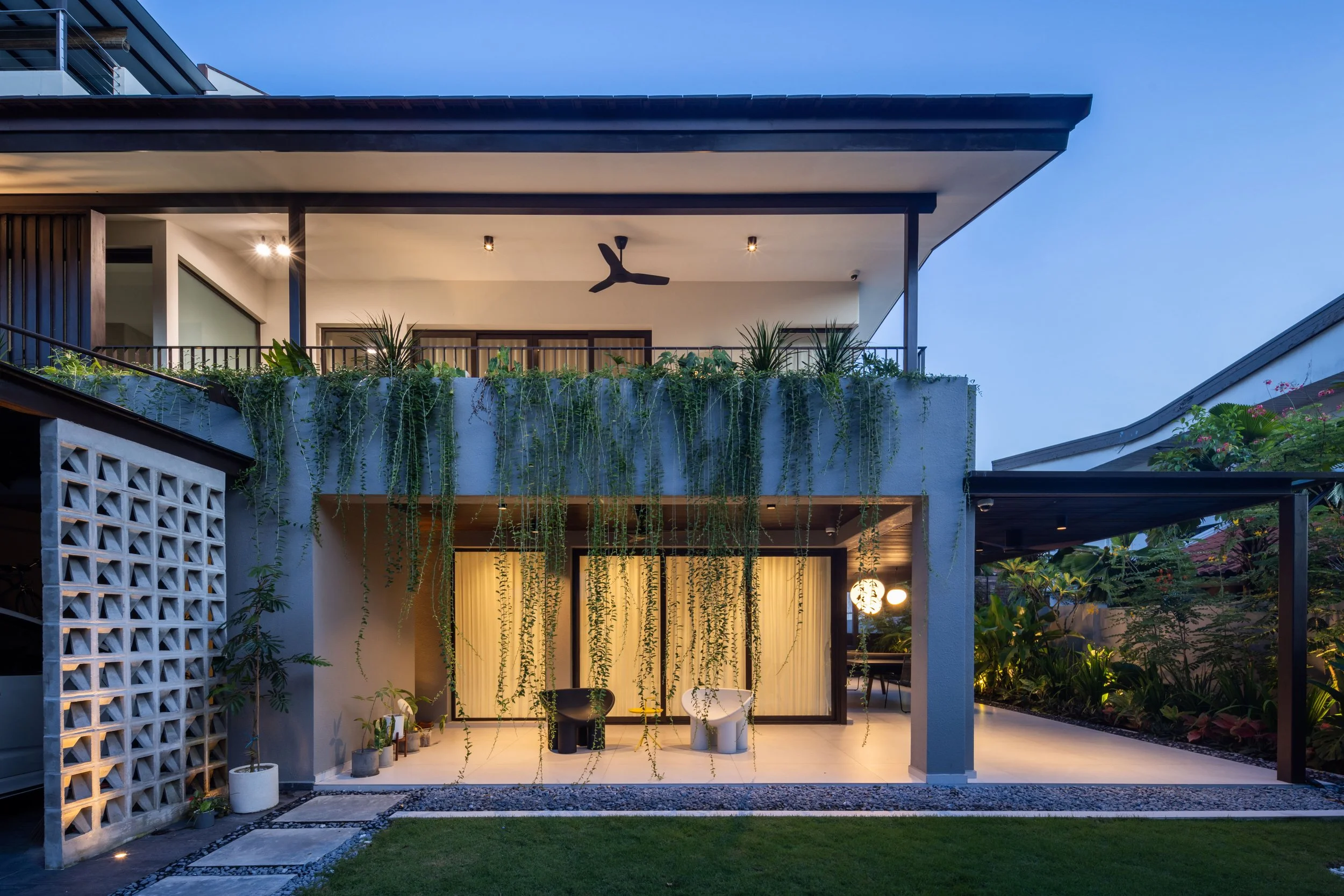 The Cascading Green
