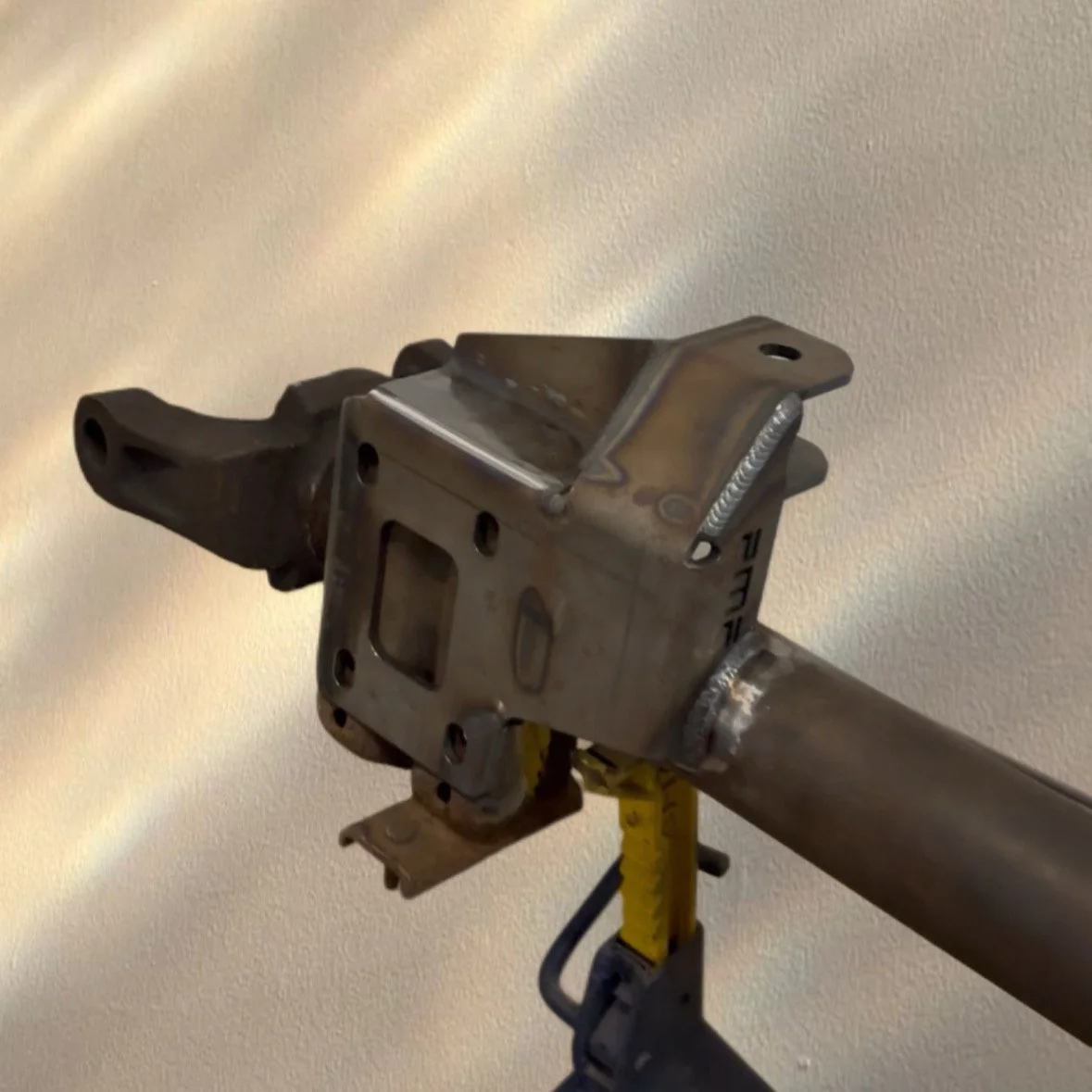 Drag Link Bracket Welded to Axle