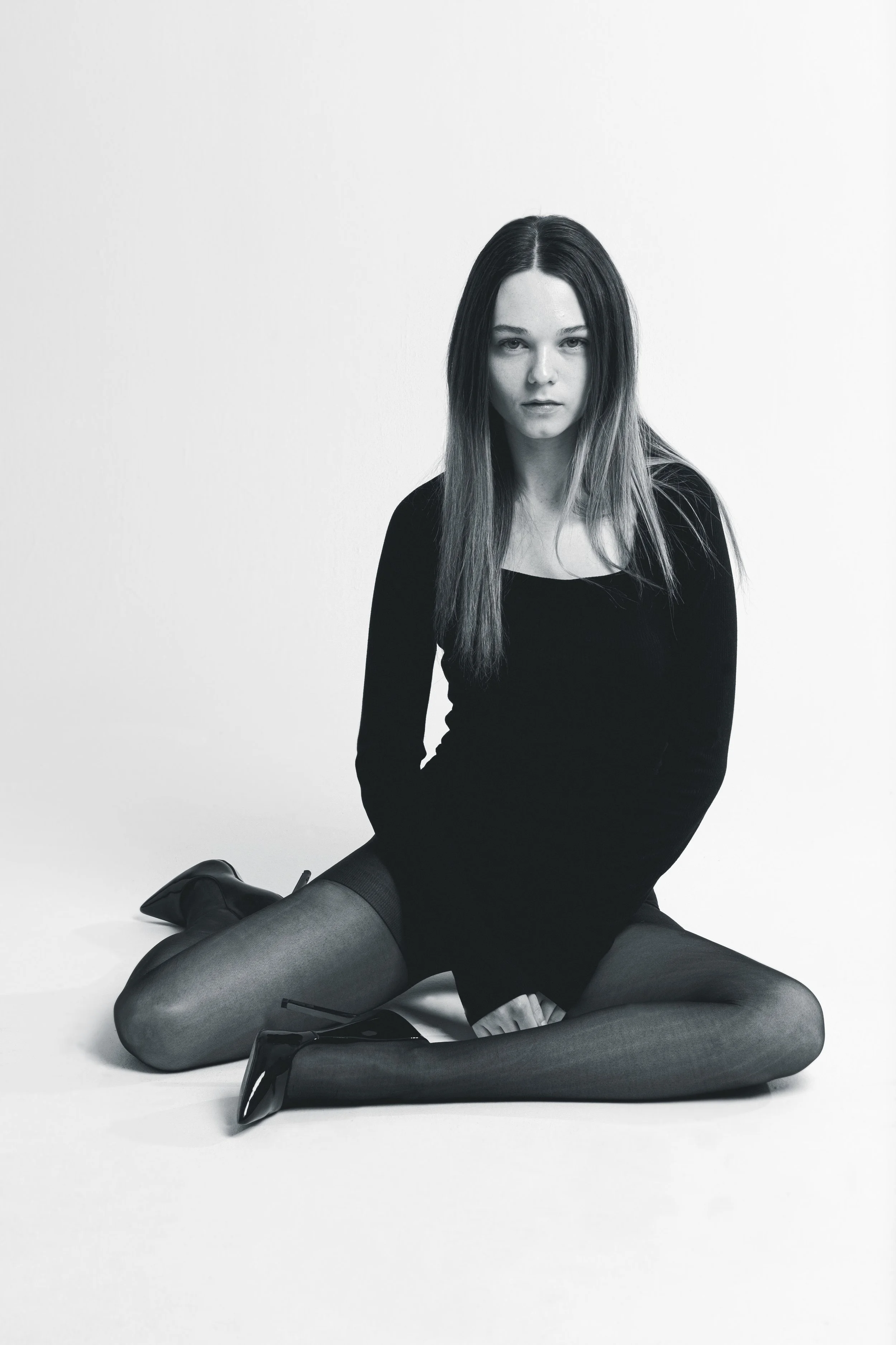 b-w alexandra-3 copy.jpg