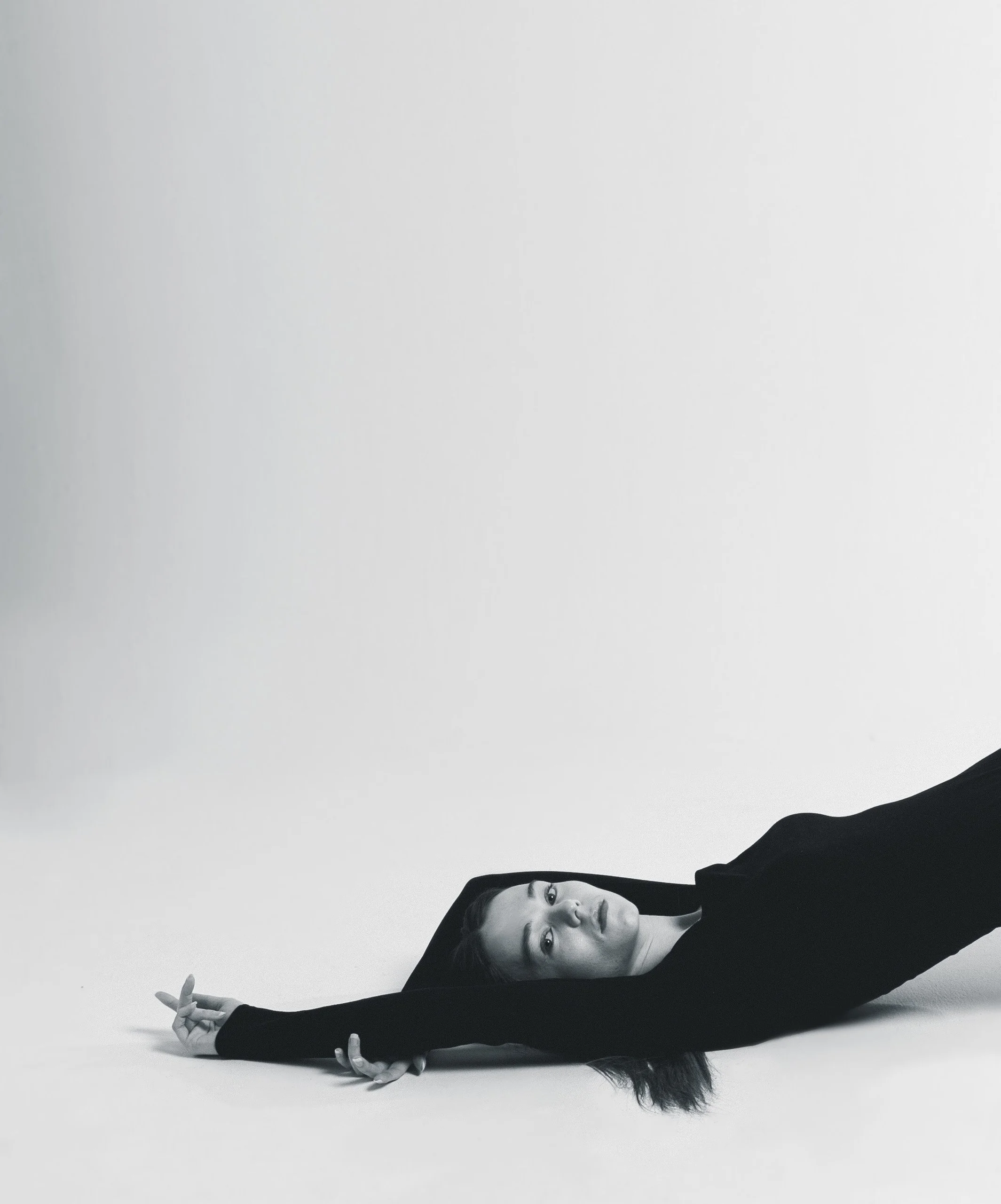 b-w alexandra-9 copy.jpg