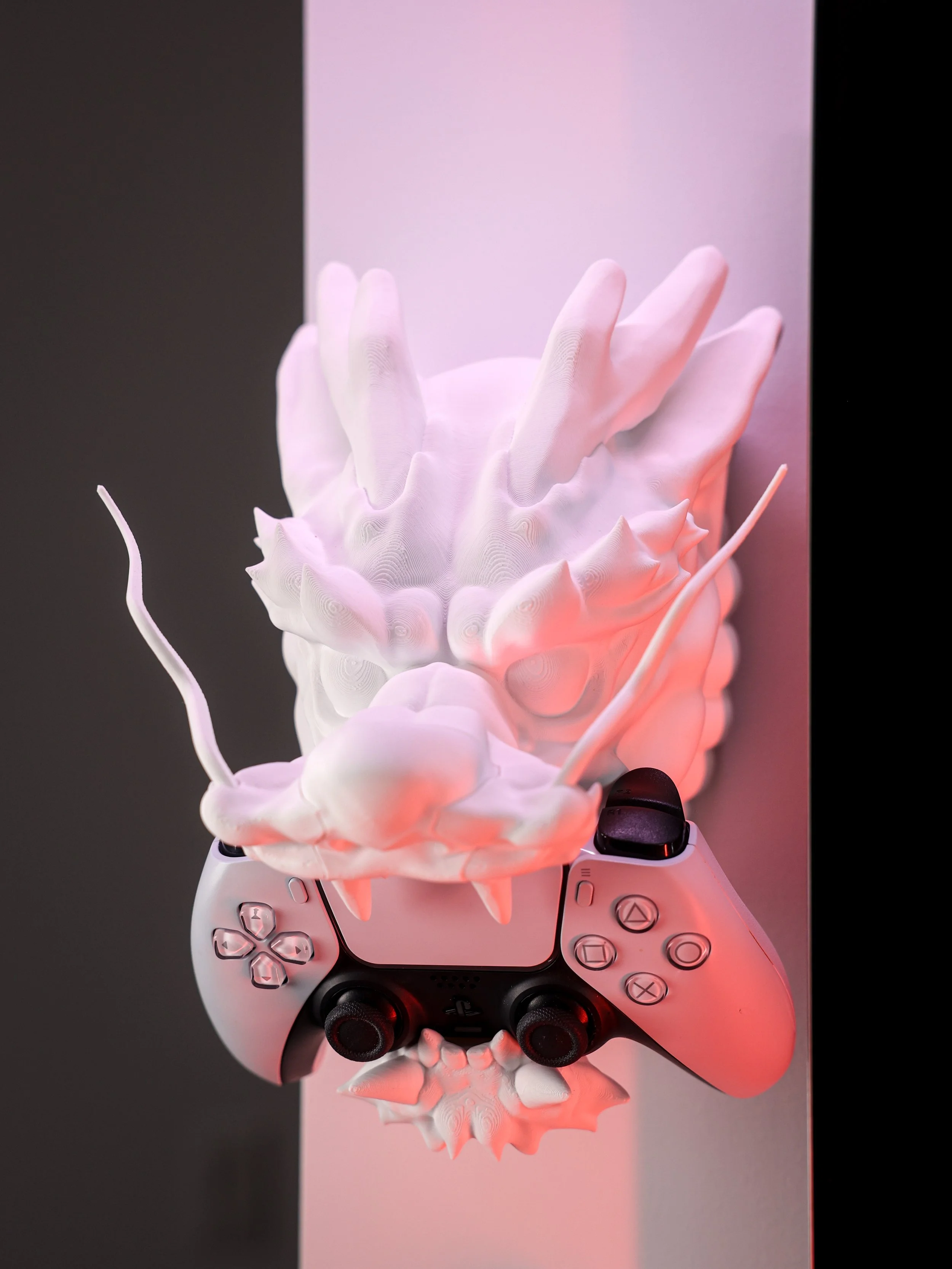 Dragon_Controller_Stand_Holoprops-13 (1).jpeg