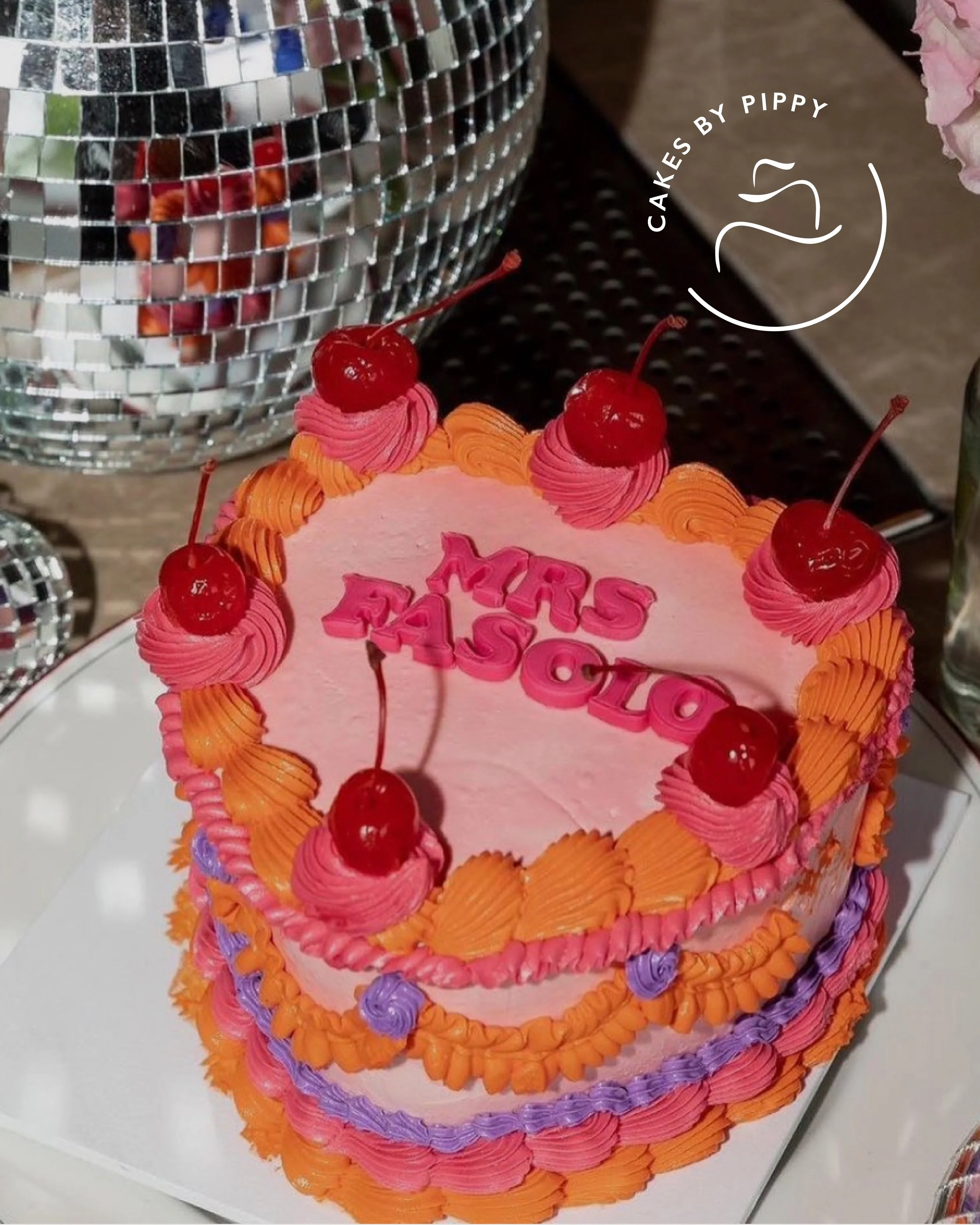 Cakes By Pippy Mockup Spread4.jpg