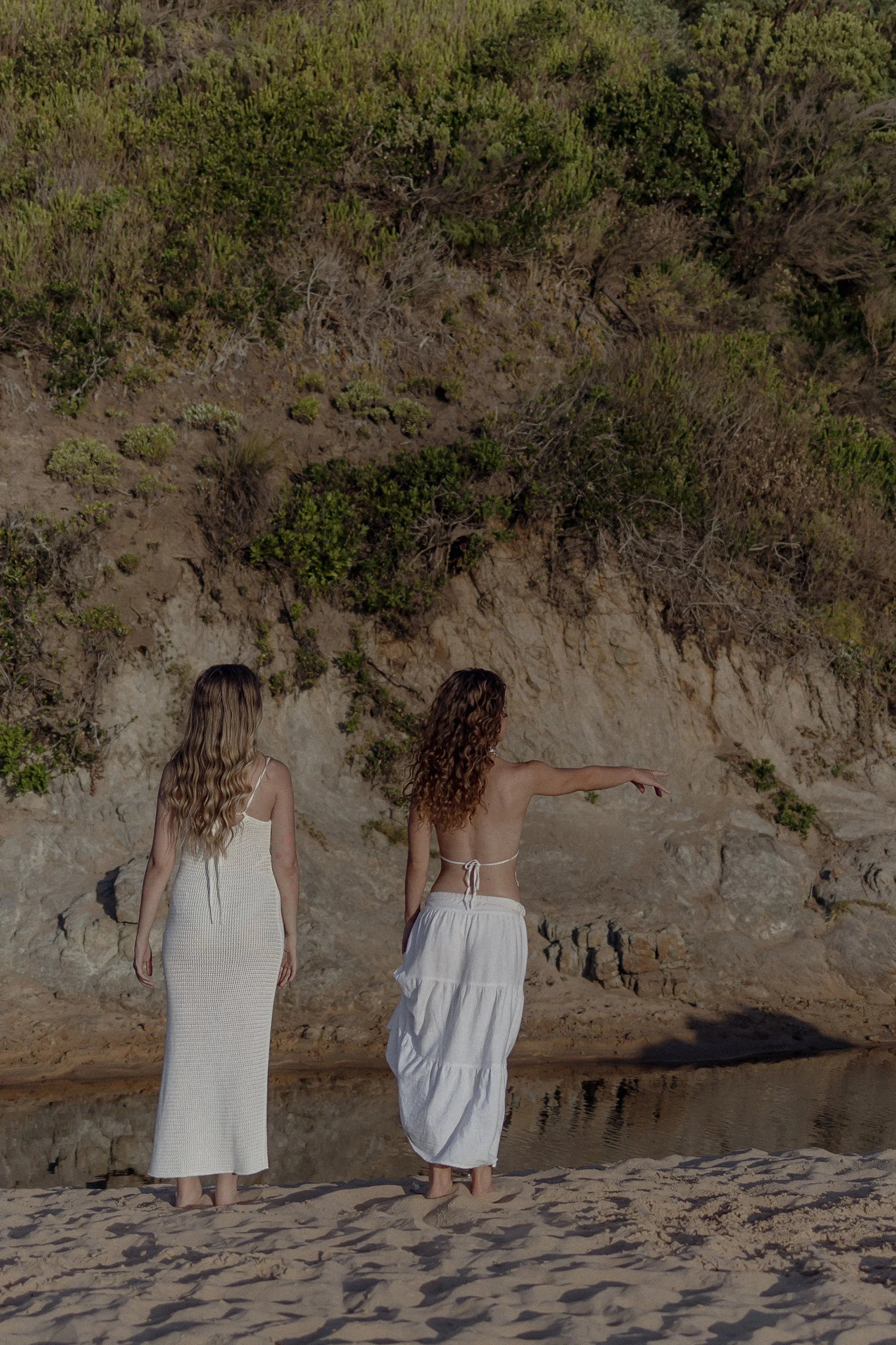 Remi & Mars_Coastal Shoot_LR_075.jpg