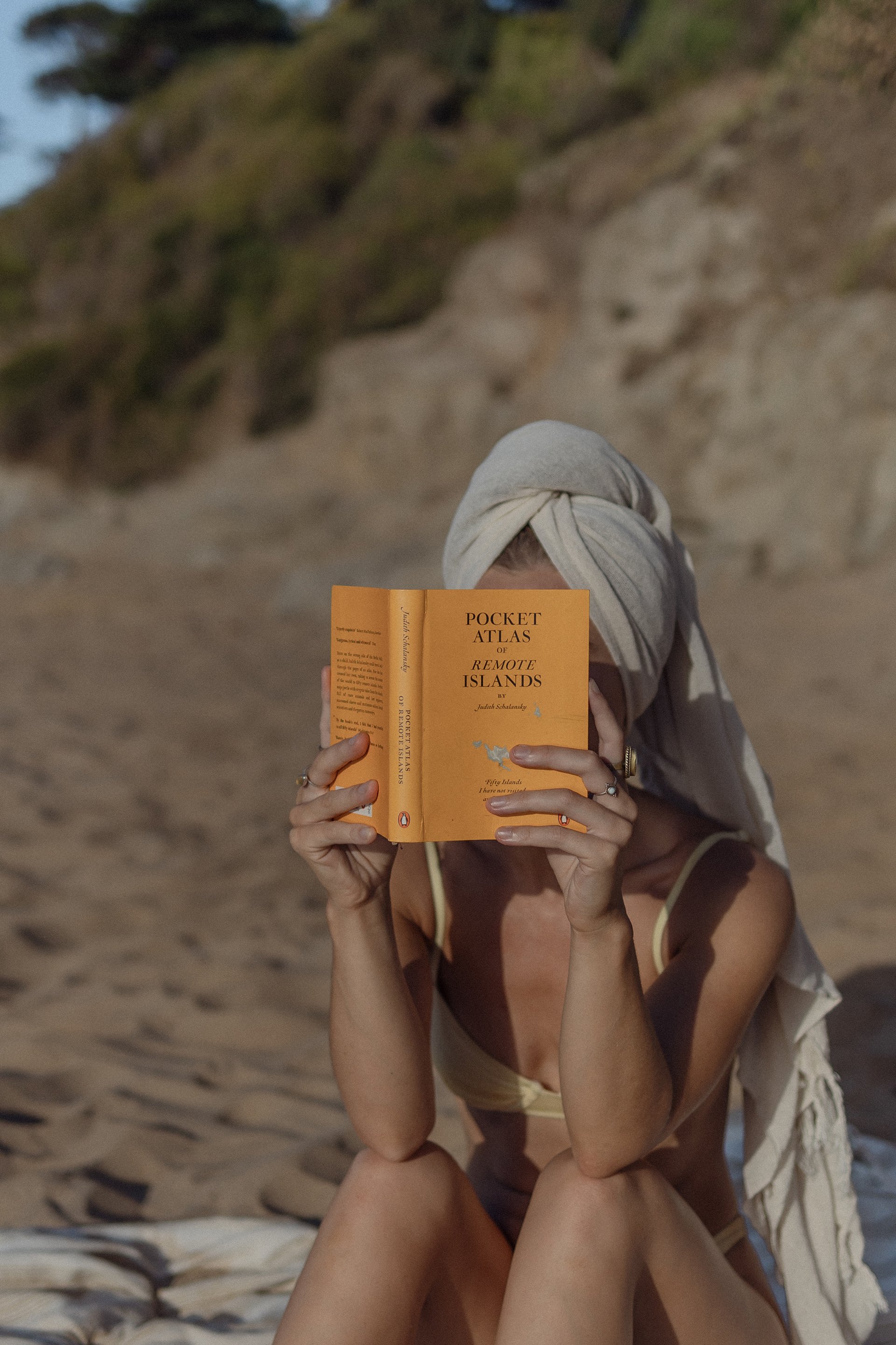 Remi & Mars_Coastal Shoot_LR_063.jpg