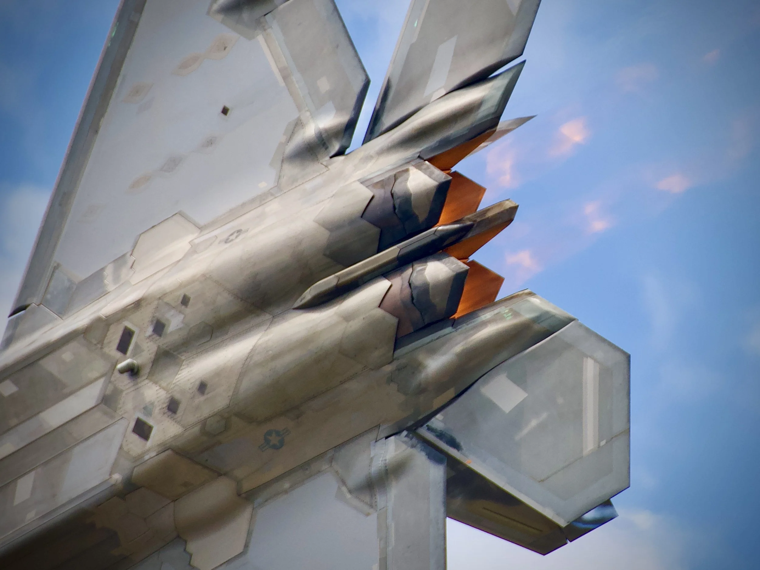 F-22 Raptor afterburners