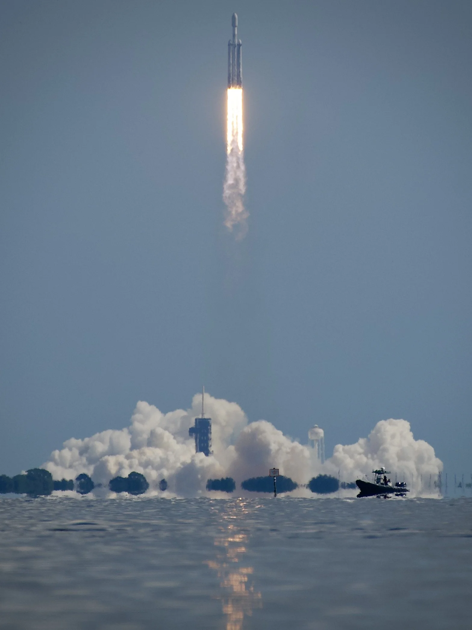 Falcon Heavy from 10 miles out