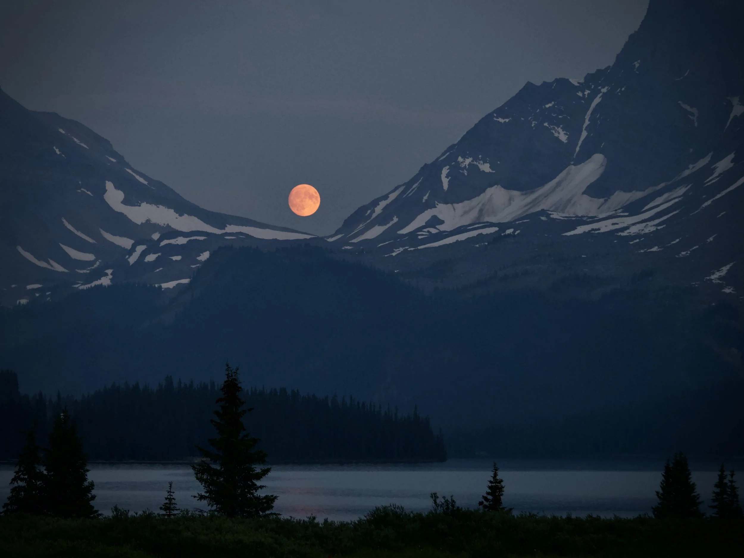 Moonrise in Banff