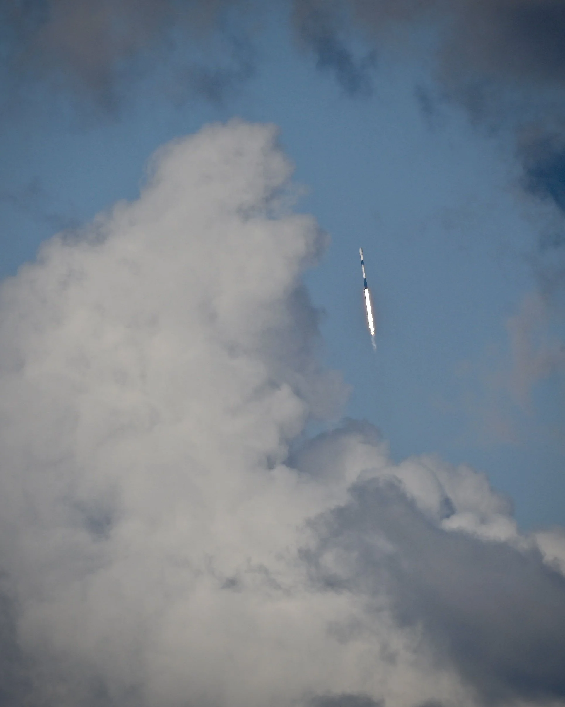 Falcon 9 launch seen from Orlando Wetlands