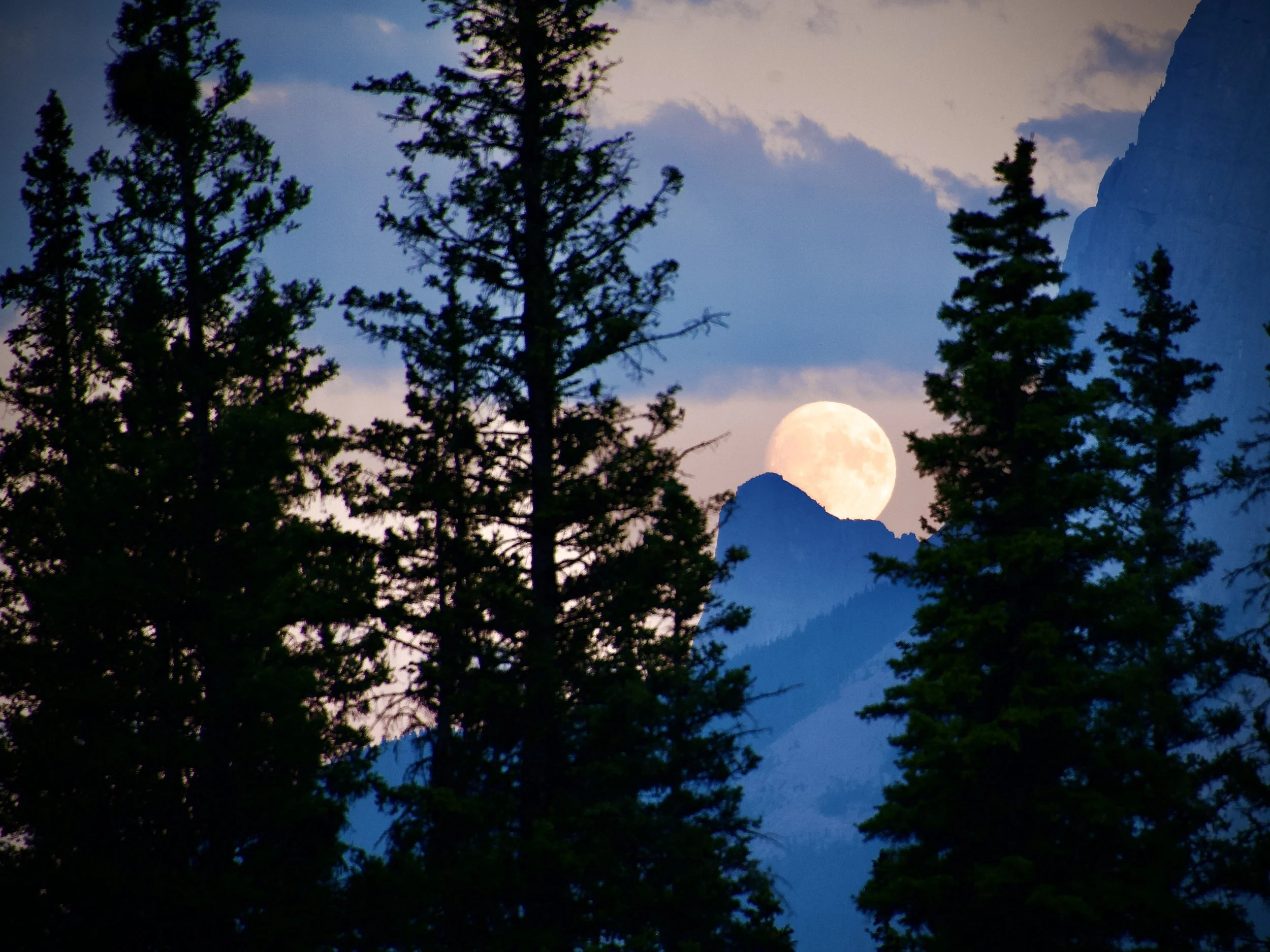 Moonrise in Banff