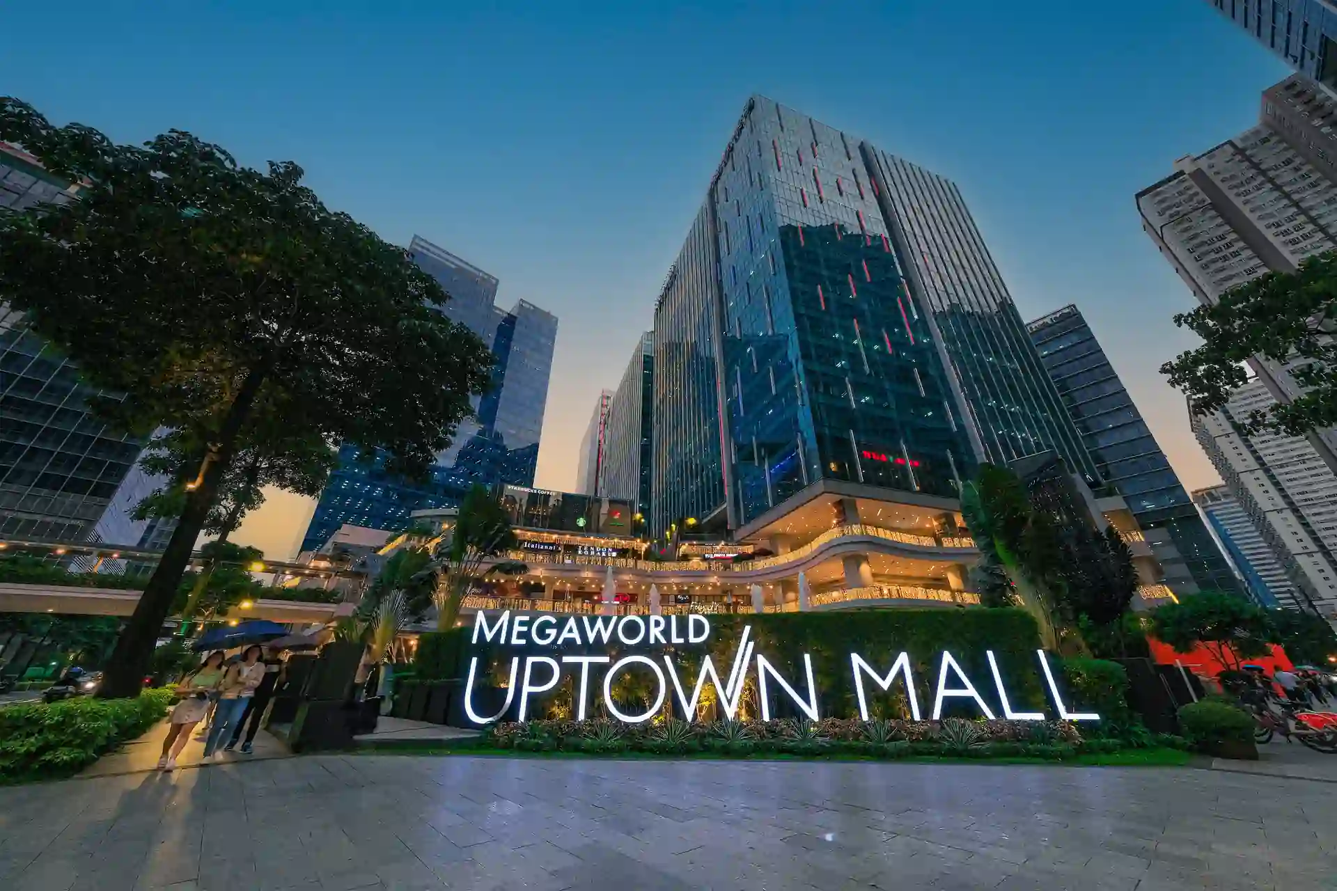 Uptown Bonifacio tourist area near Venice Grand Canal