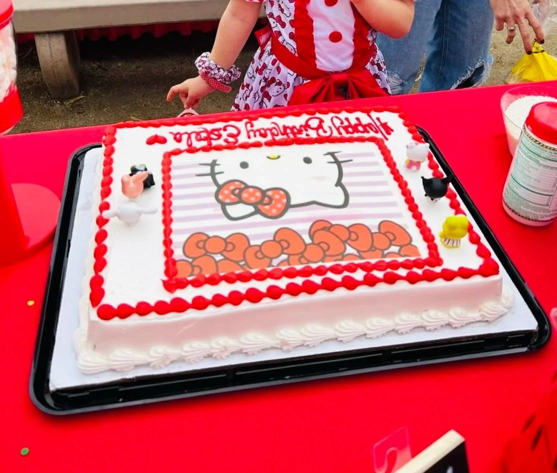 ✨🎂 Custom Celebration Cakes 🎂✨