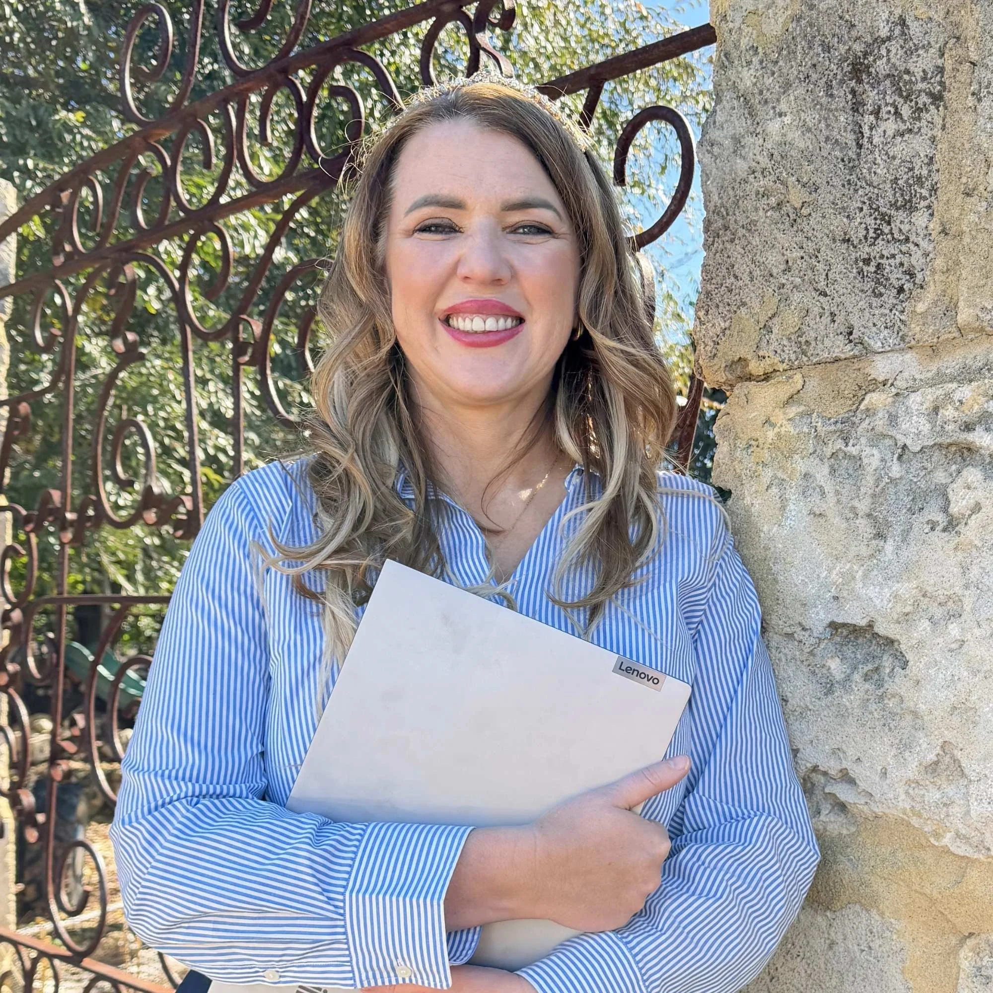 Anna Rogers, Bookkeeper at Aussie Business Consulting, erth Book Keeping Australia