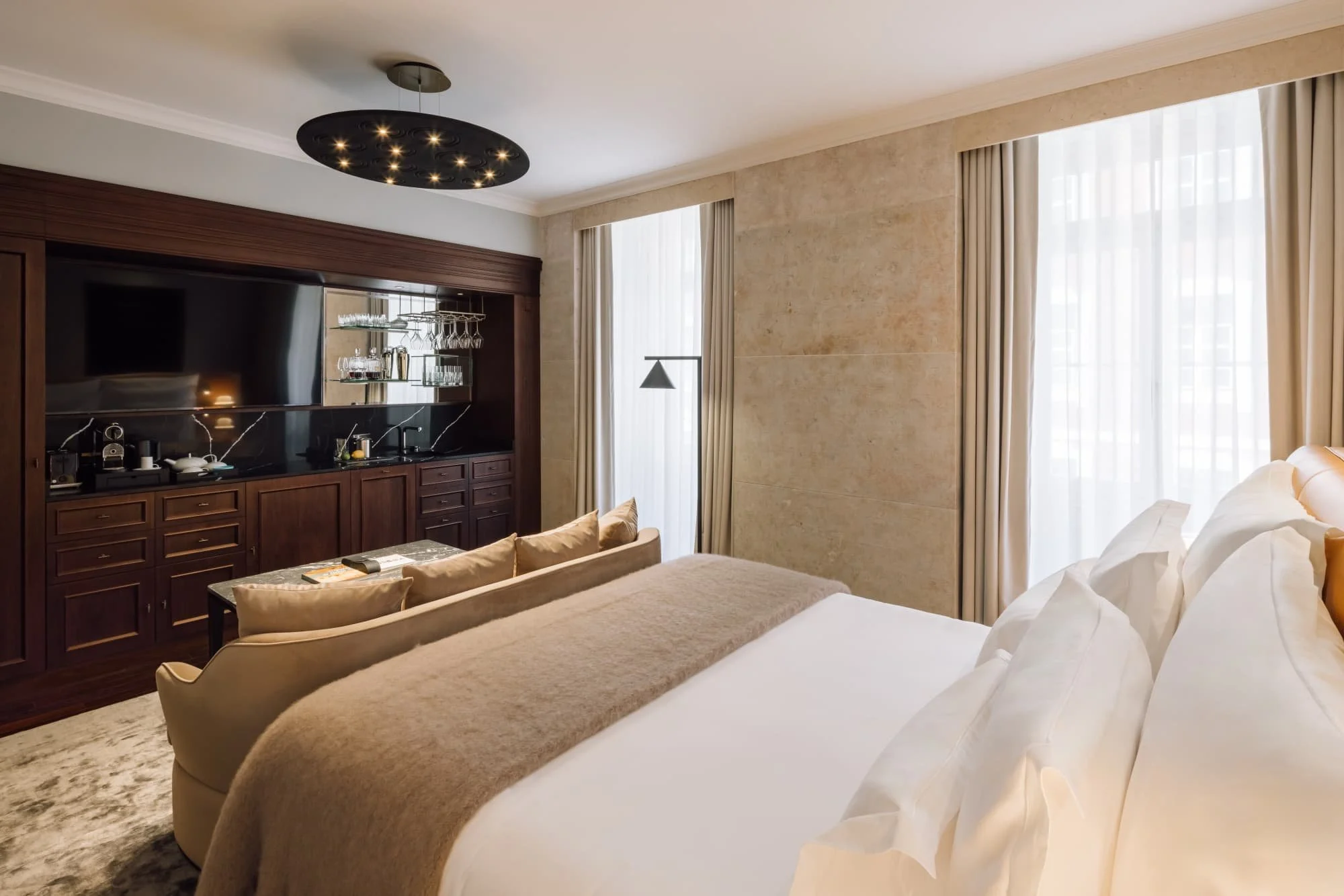 mythicsana-junior-suite-3.jpg
