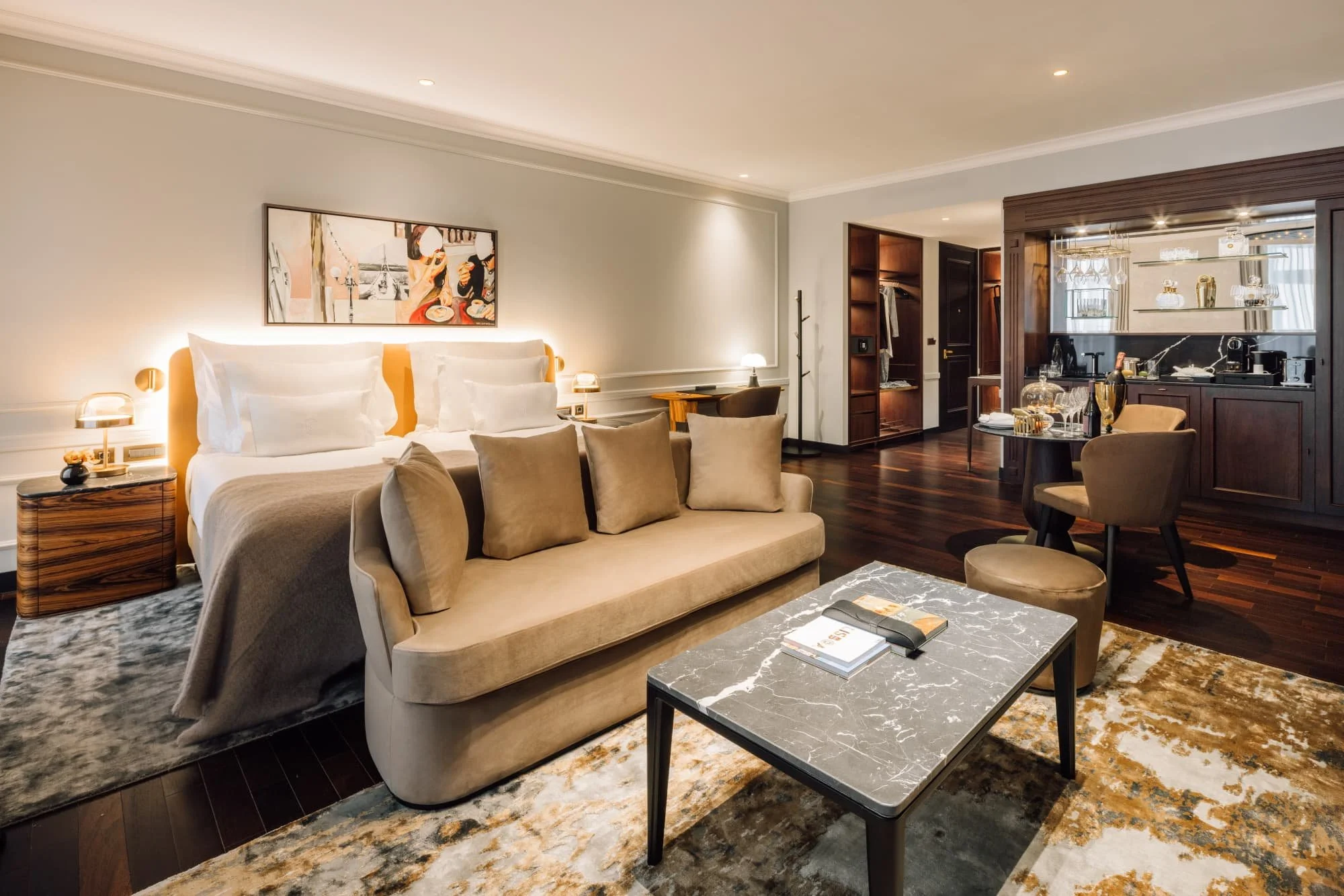 mythicsana-deluxe-suite-2.jpg
