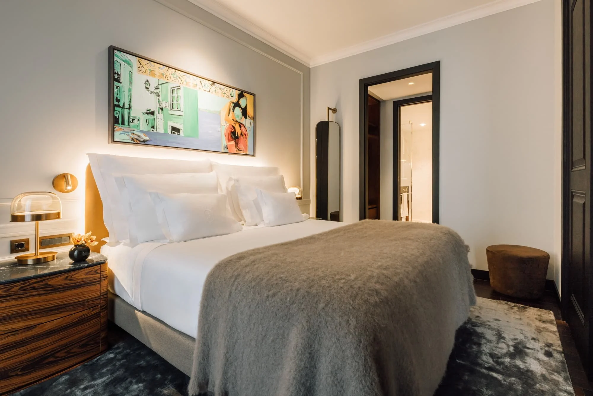 mythicsana-master-suite-4.jpg