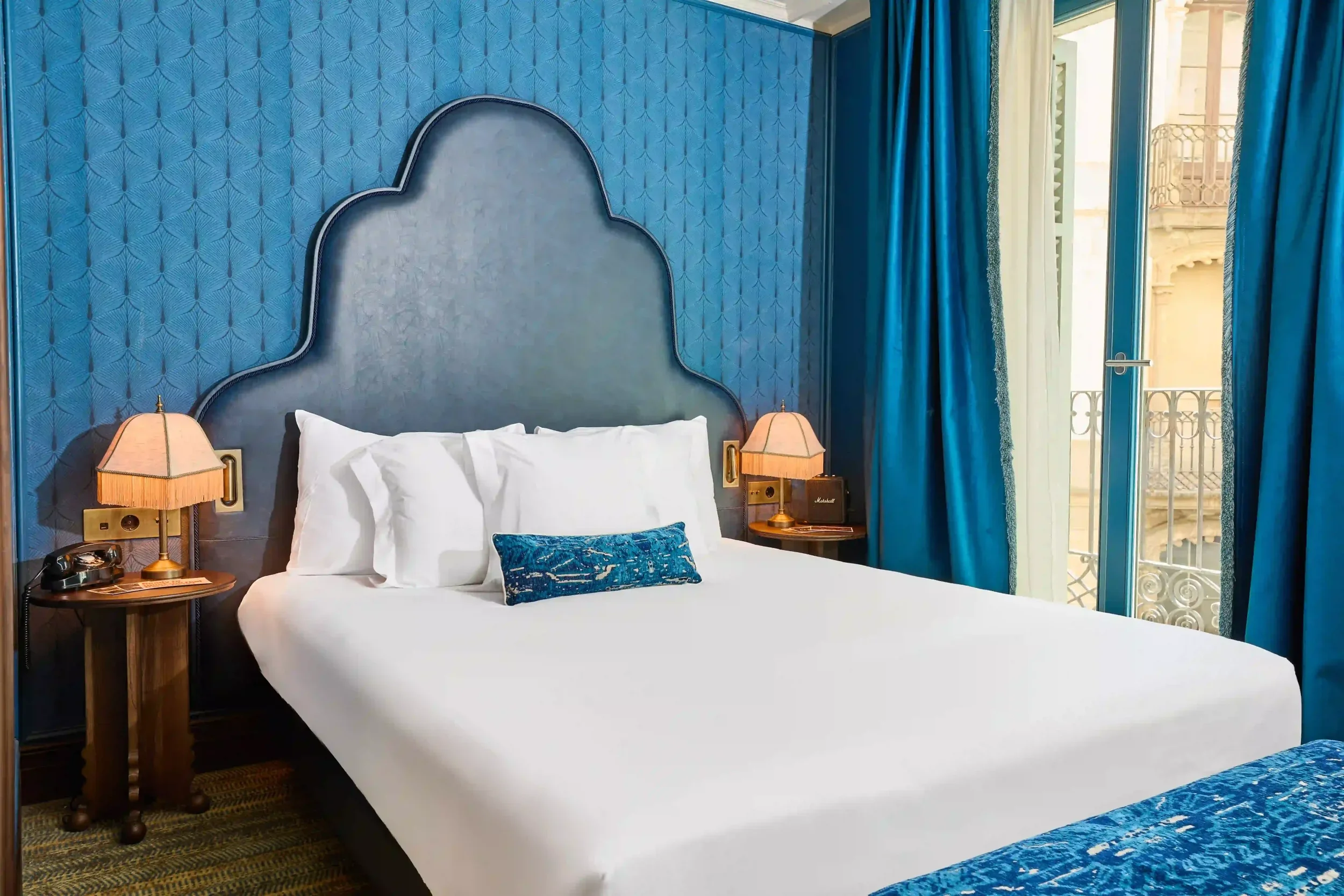 Copy-of-Deluxe-azul-Hotel-Espana-Ocean-Drive_02-scaled.webp