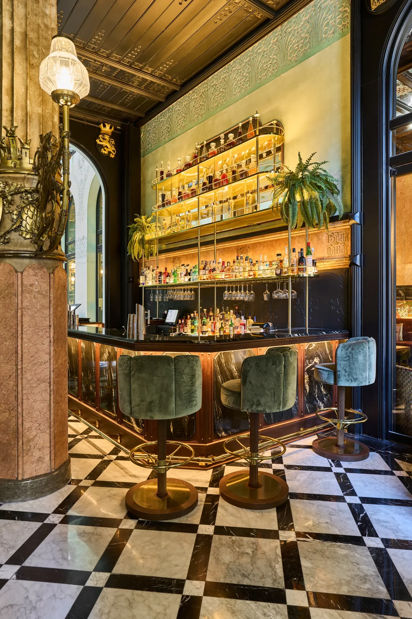 Copy-of-Dorita-Bar-Hotel-Espana-Ocean-Drive_03_result.webp