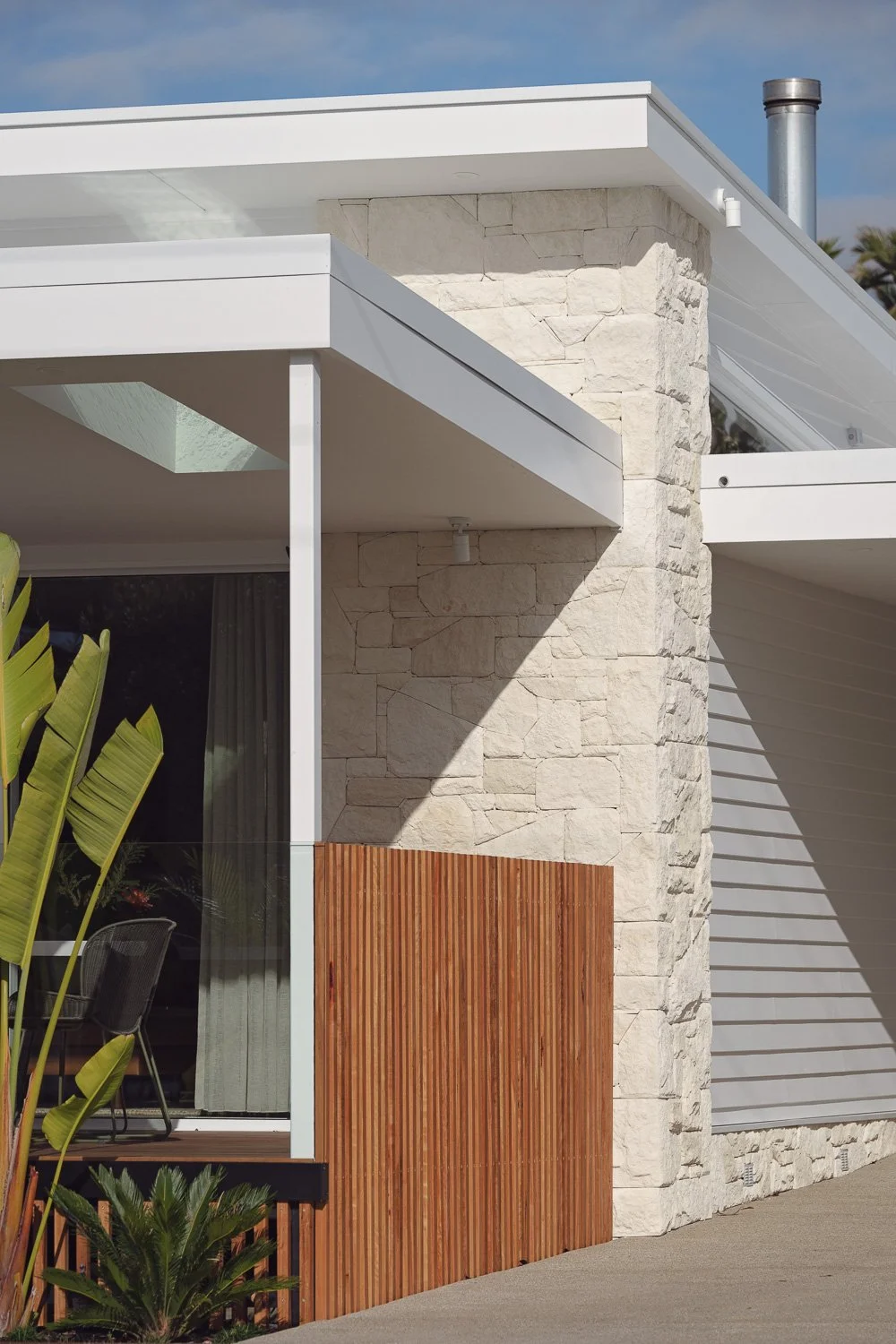 Elliot Avenue Outdoor Materials
