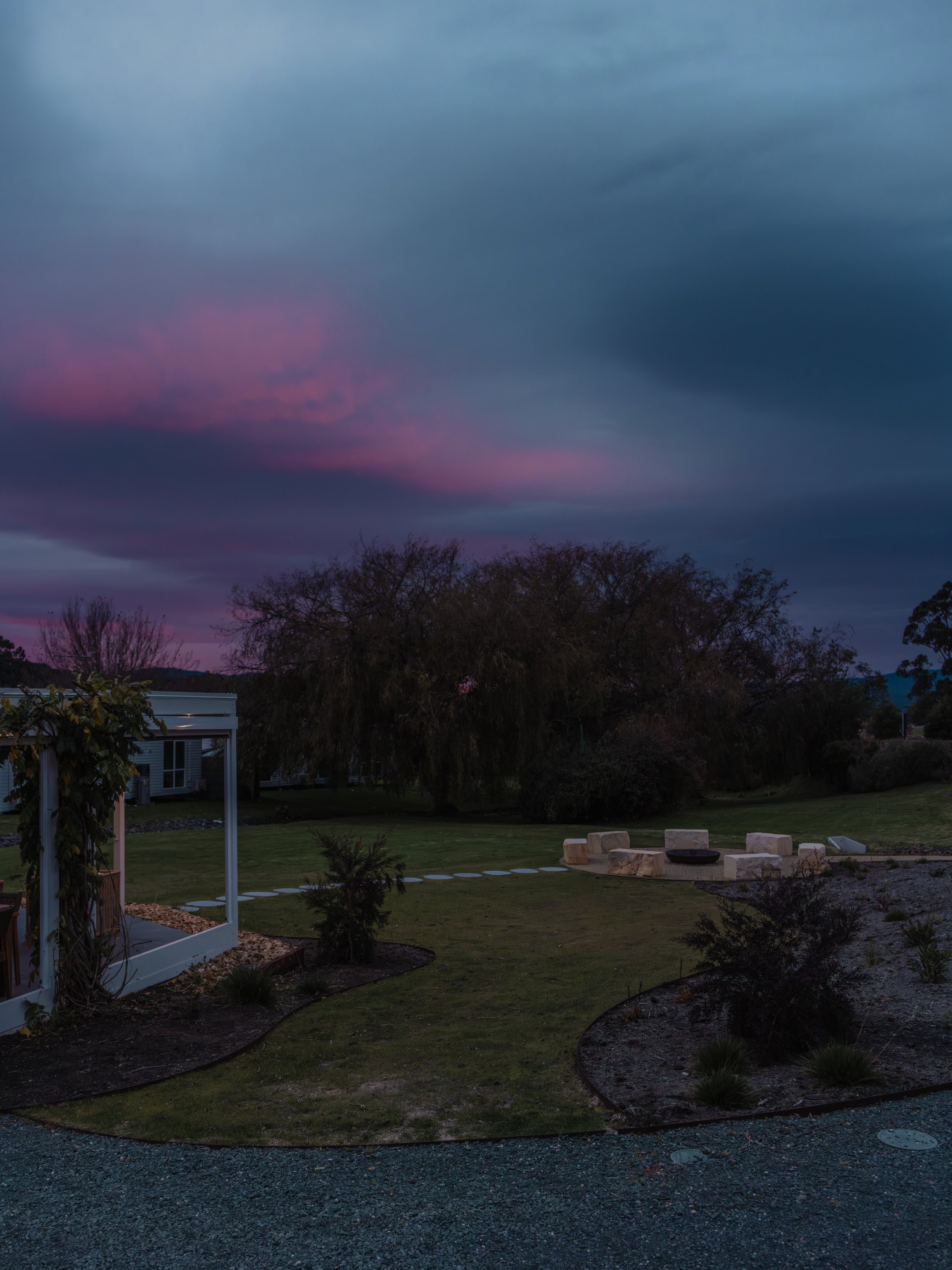 Soft pink skies, fresh Tasmanian air and the quiet beauty of a new day at Port Arthur. 🌅

#amadiyaportarthurvillas #portarthurtassie #tasmanpeninsula