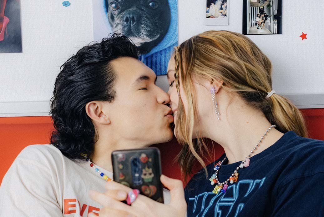 4 surprising signs your partner is cheating 