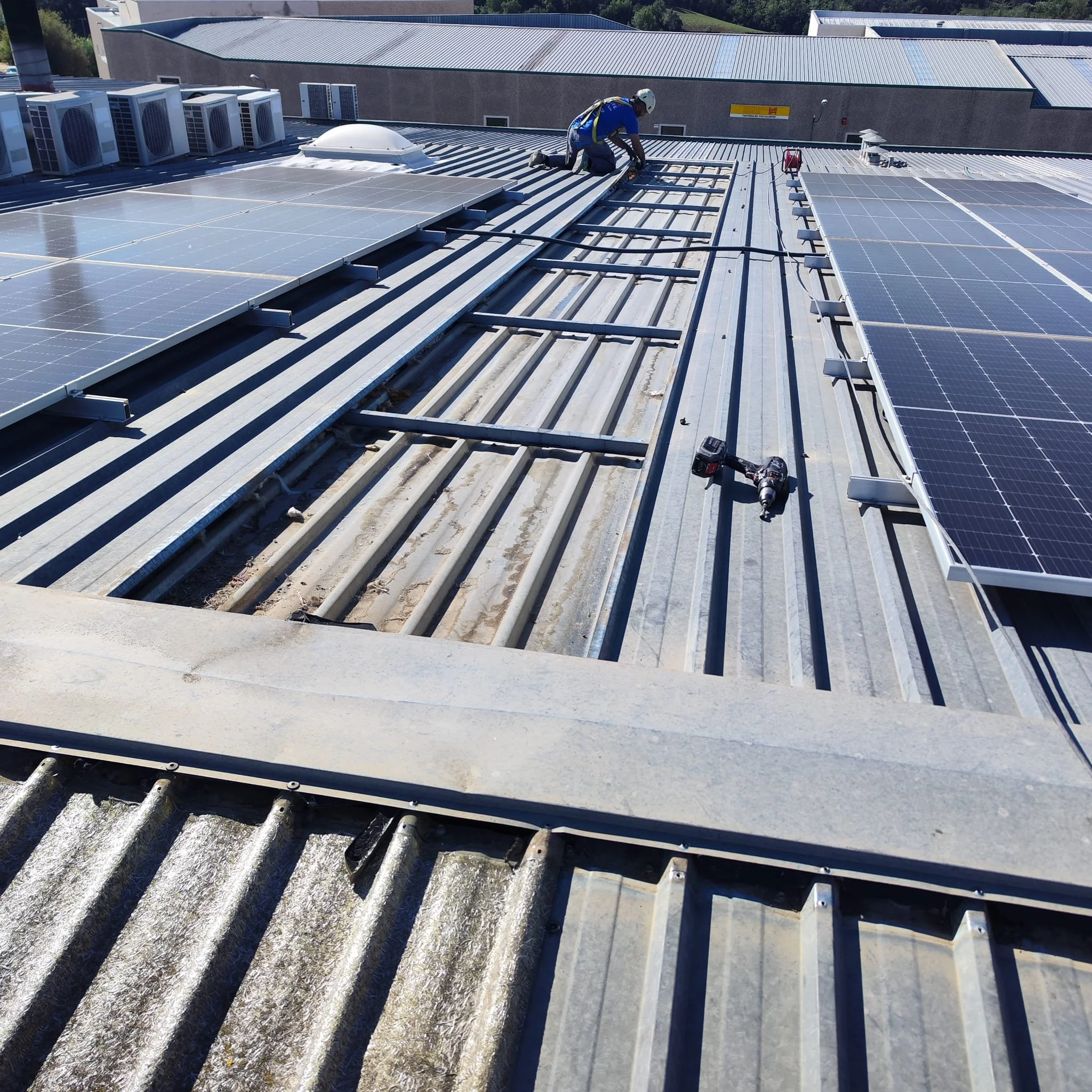 Cambio de cubierta en nave industrial