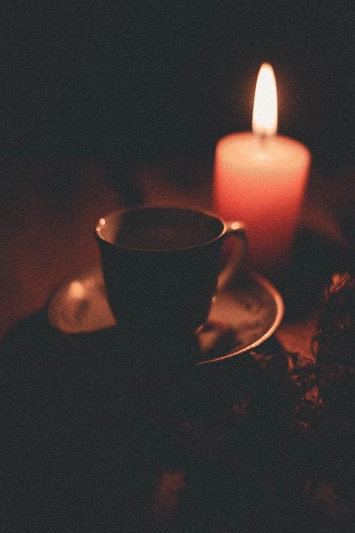 Dark Love Poetry: The Complete Guide to Literature’s Most Famous Poets &amp; Their Dark Poems About Love