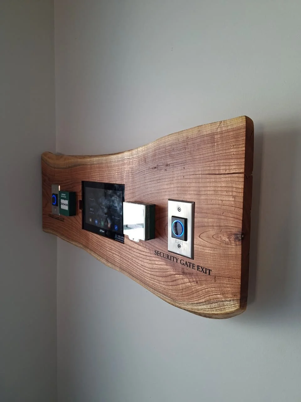 Installation & Fitted Pieces