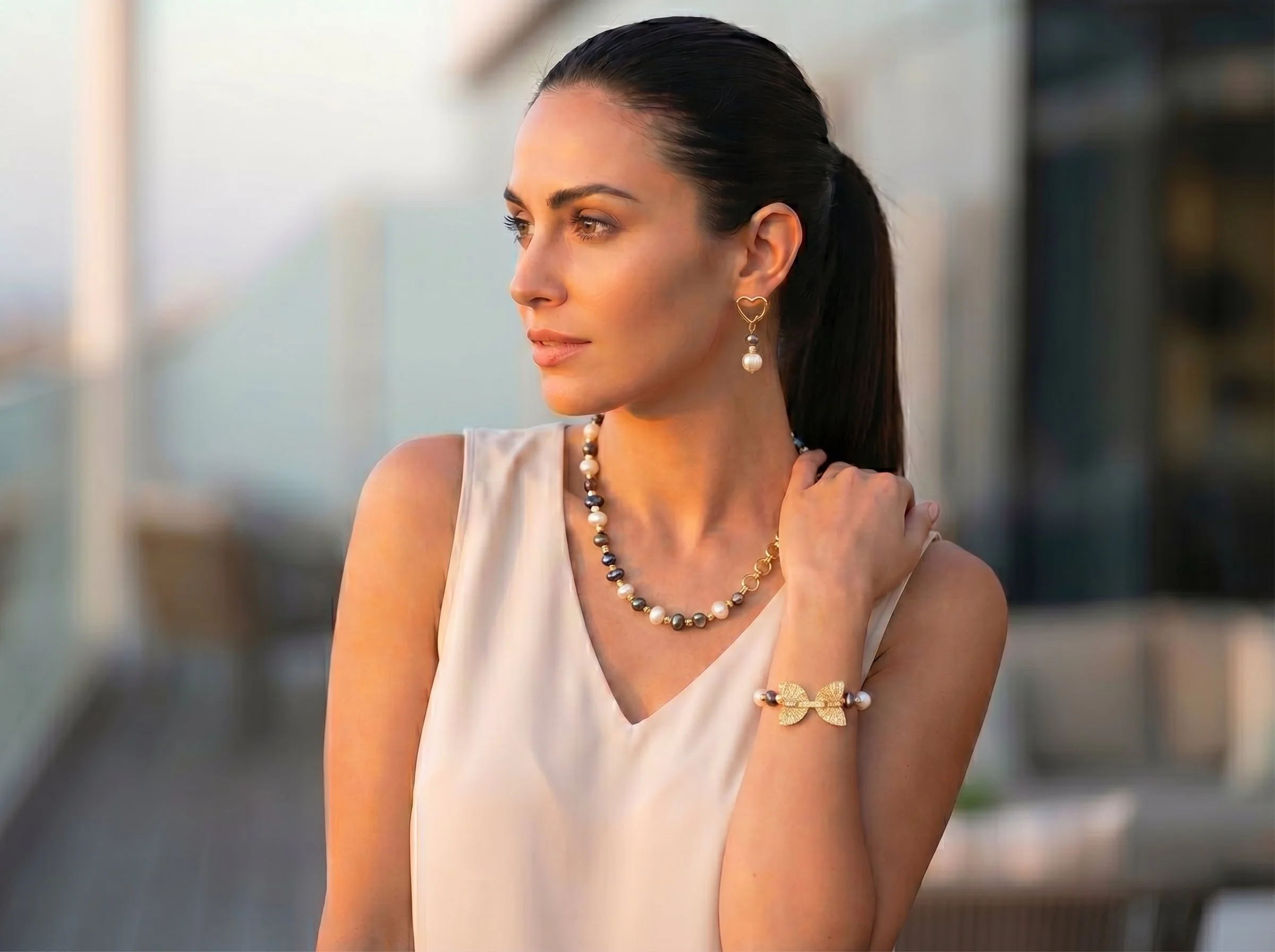 model_1.png_deki_kadın_202604150008.png