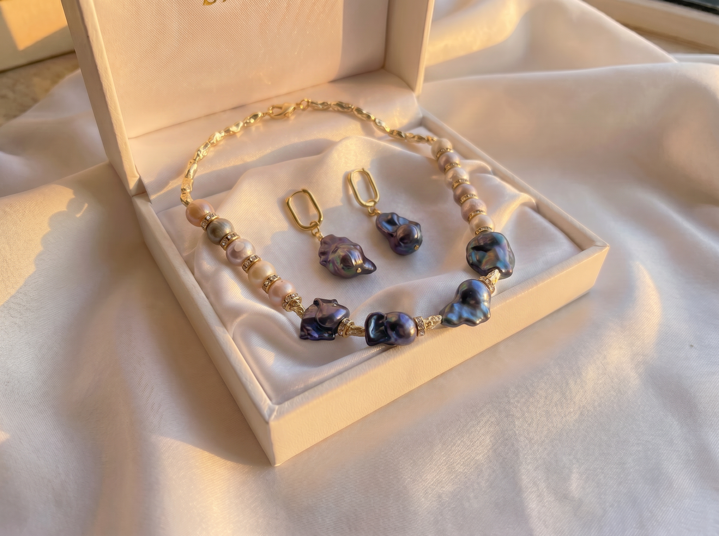 Elegance Unleashed: Black Baroque and Pink Pearl Set