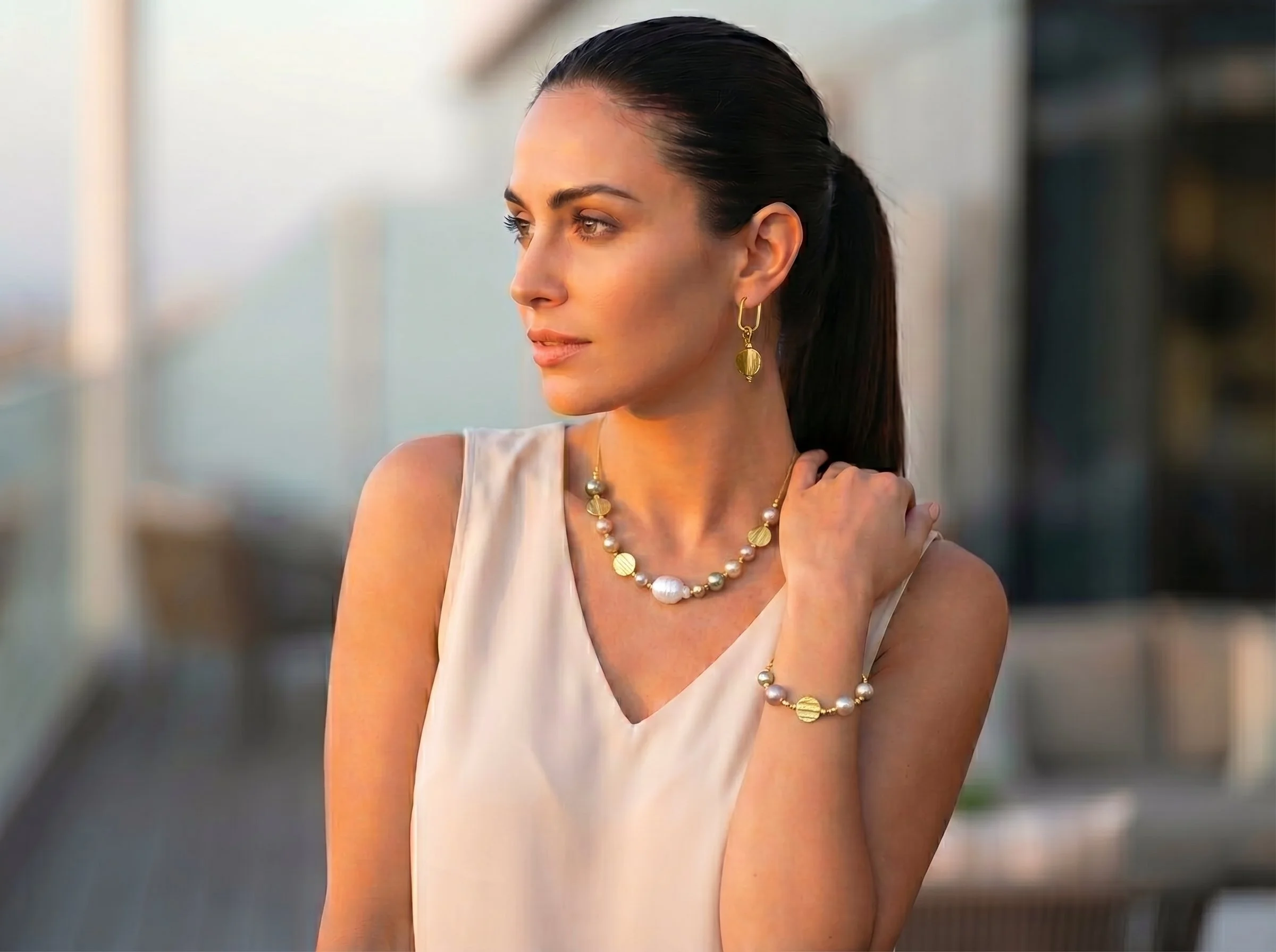 model_1.png_deki_kadın_202604150007.png