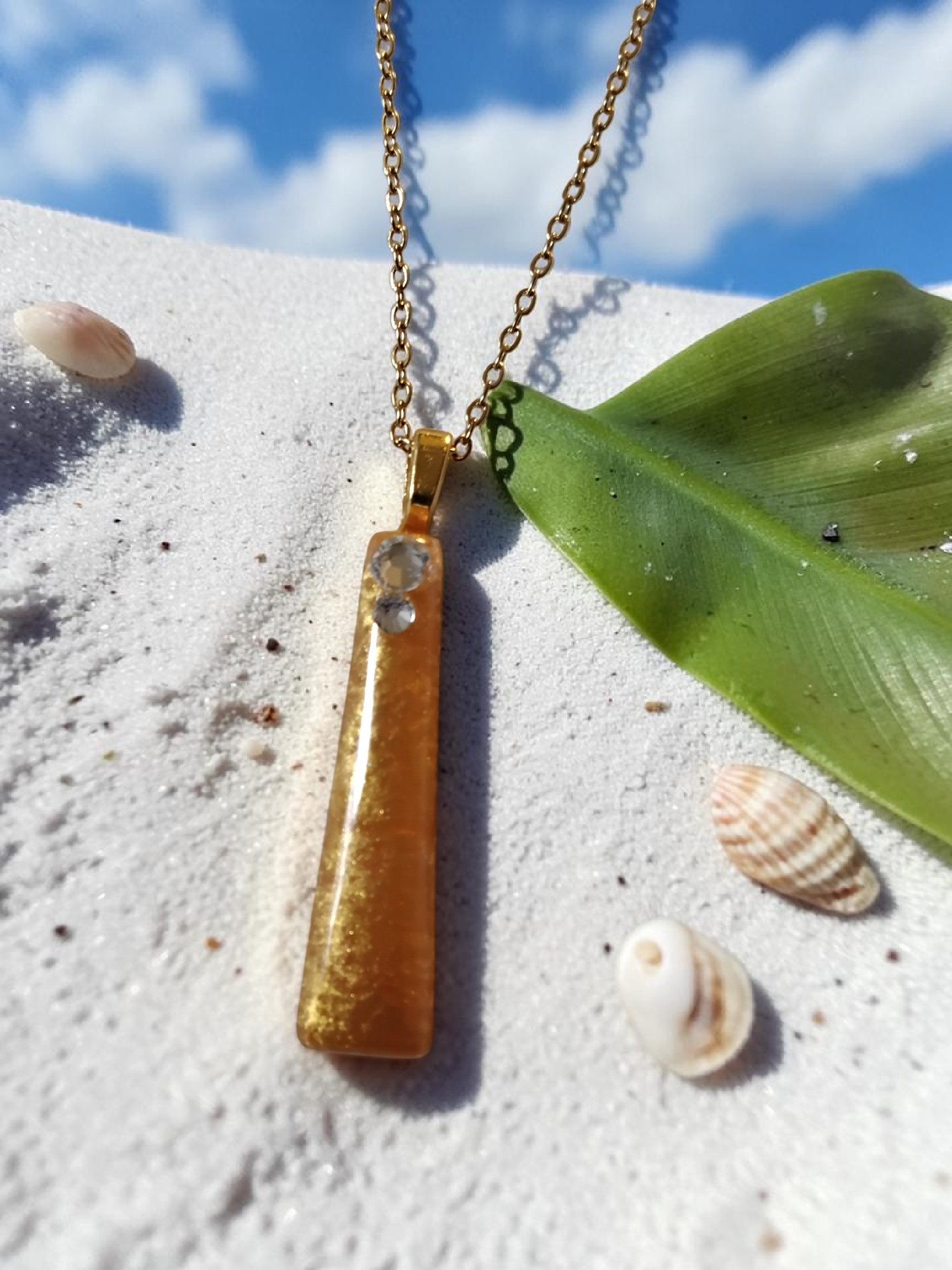 Gold Glimmer Resin Necklace