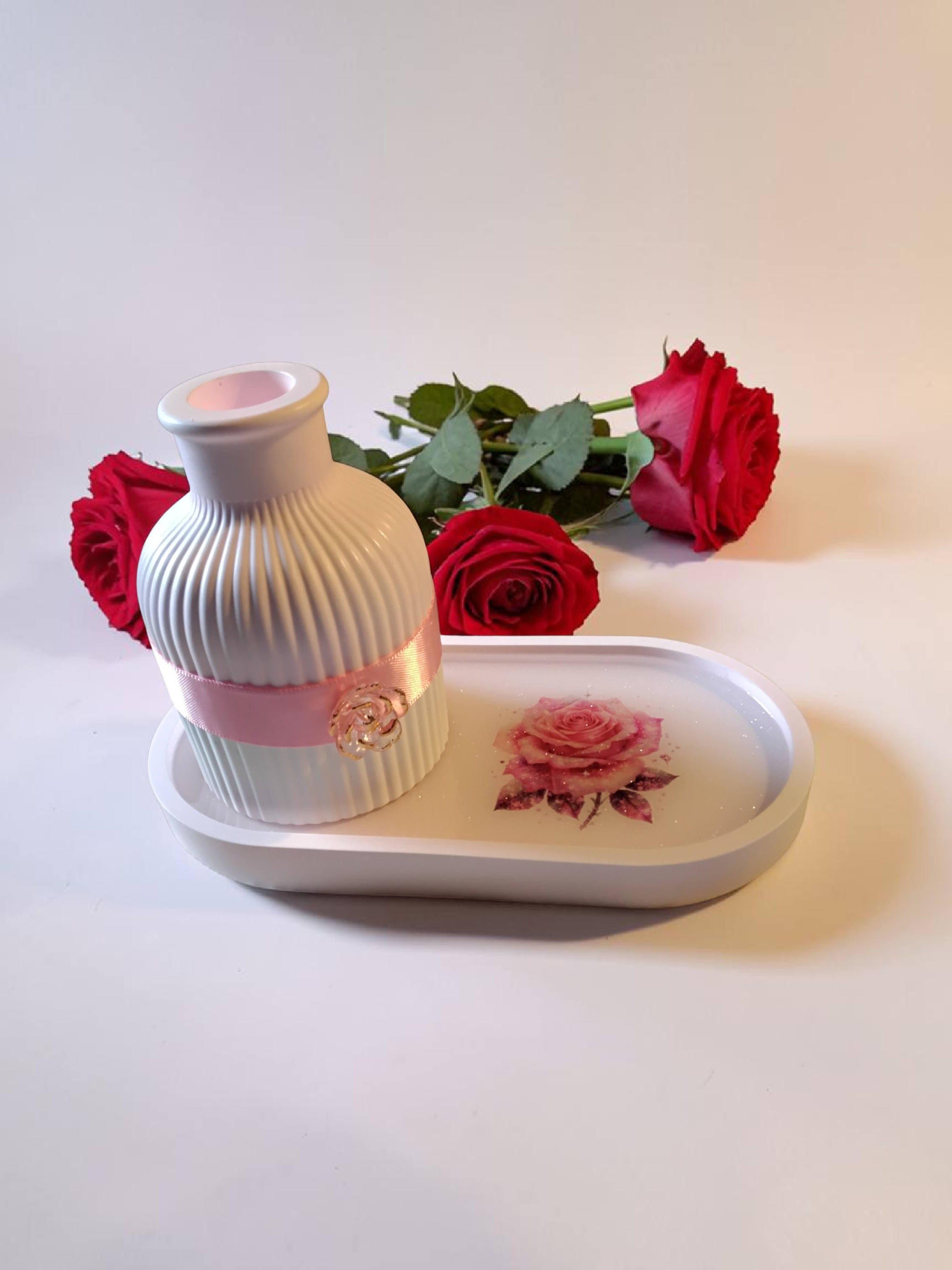 Elegant Rose Resincrete Tray and Vase Set