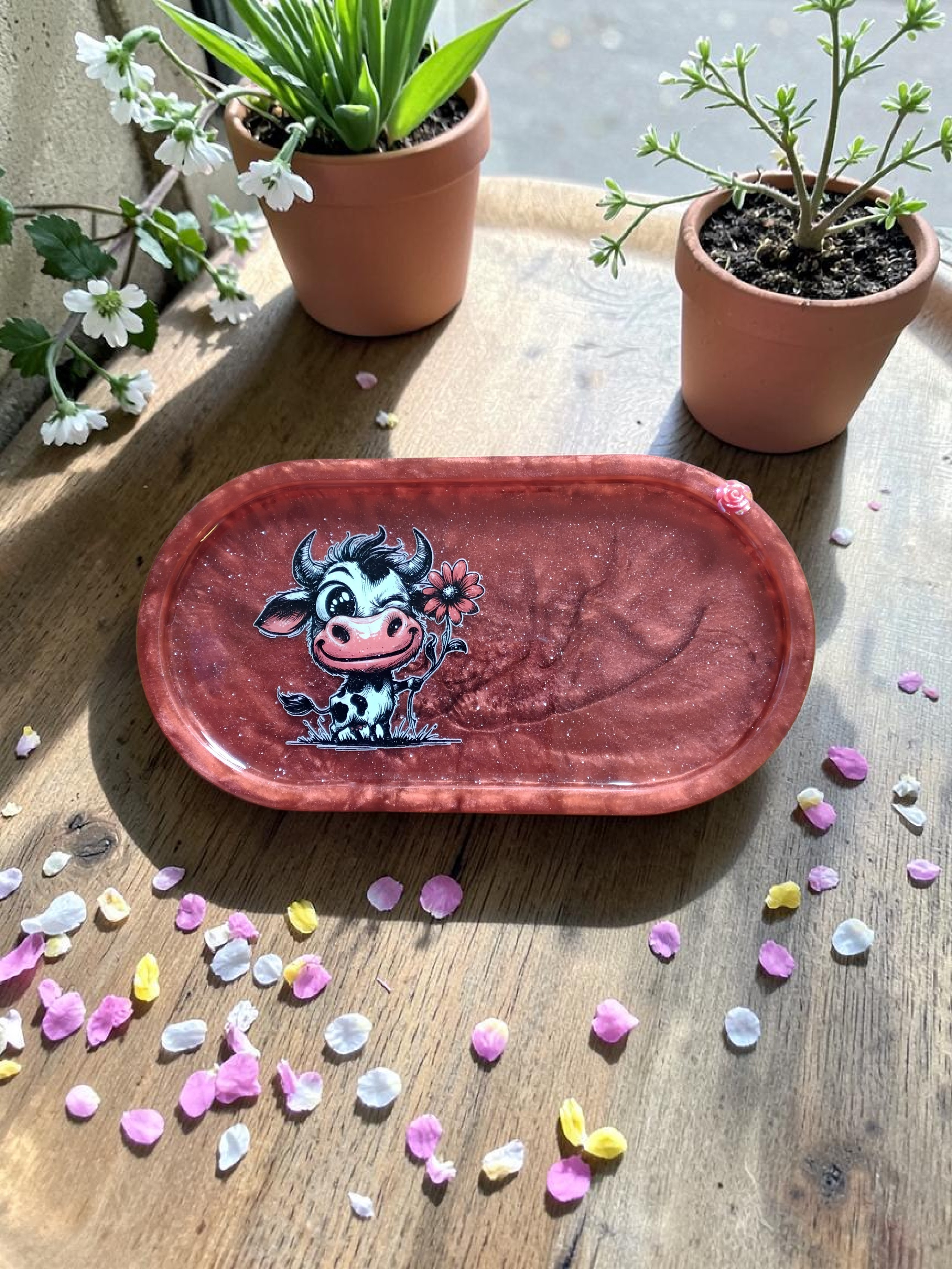 Moo-dy Daisy Resin Tray