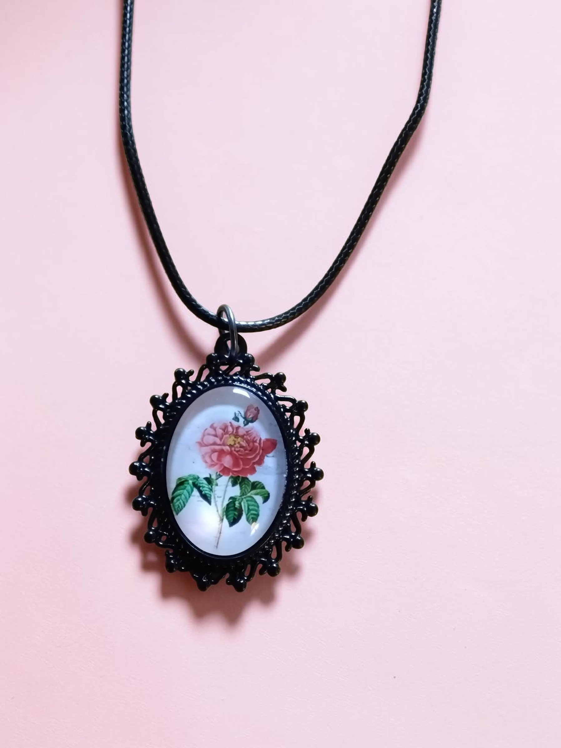 Vintage Floral Cameo Necklace