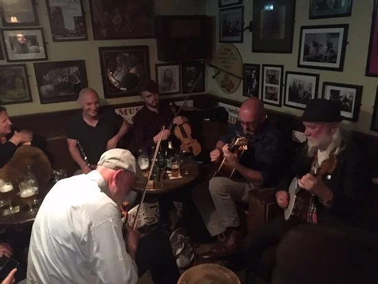 Experience an Irish traditional music session