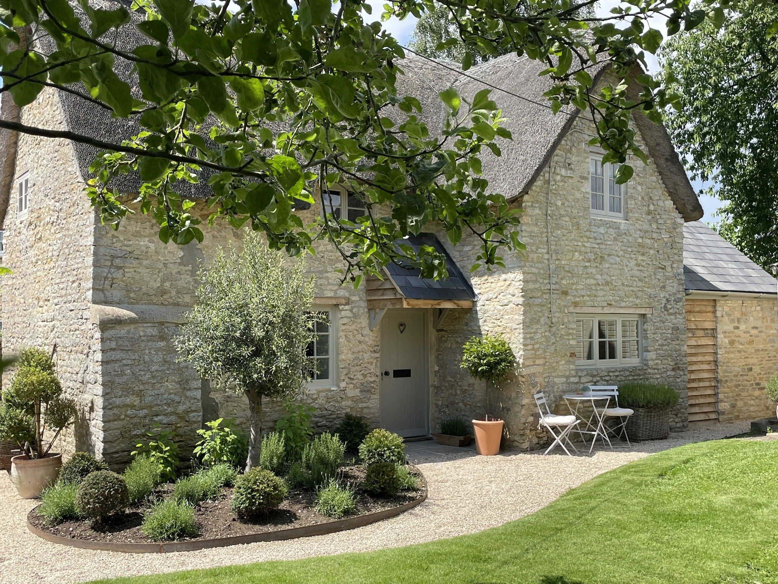 How to Create an Interior That Feels Connected to the Cotswolds Landscape