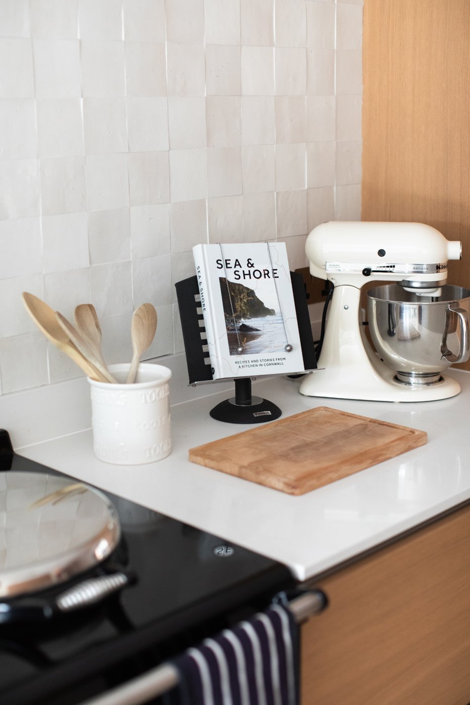 Kitchen Interior Design by KINDLY 10.jpg