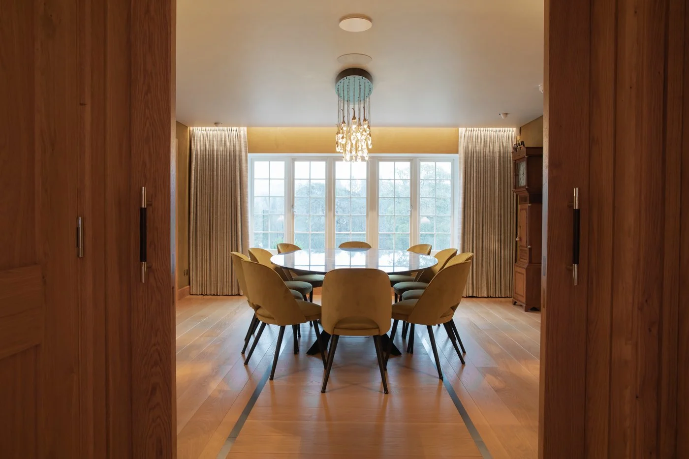 Luxury Dining Room Interior Design by KINDLY .jpg
