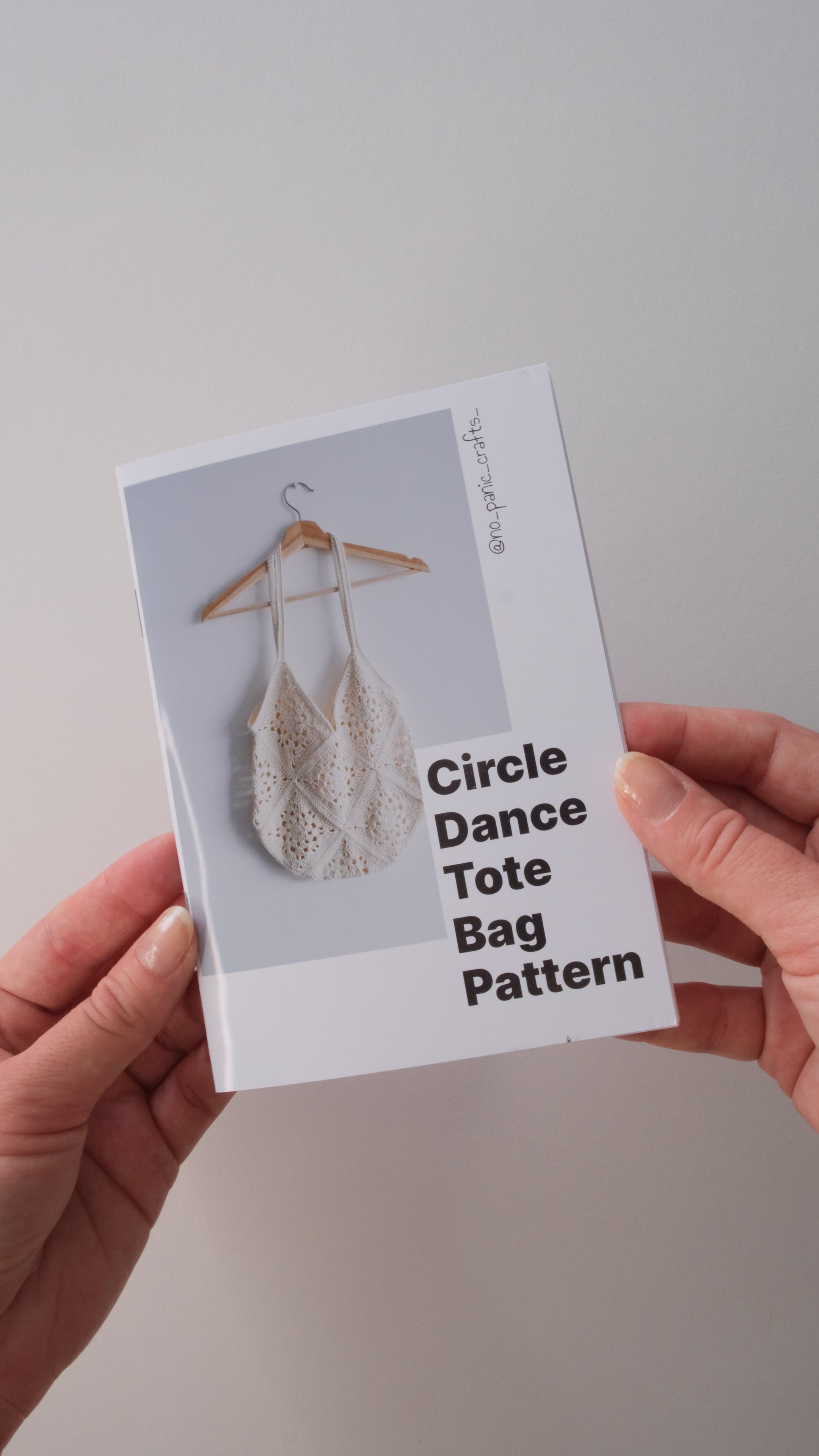 Circle Dance Tote Bag Pattern (printed booklet + video)