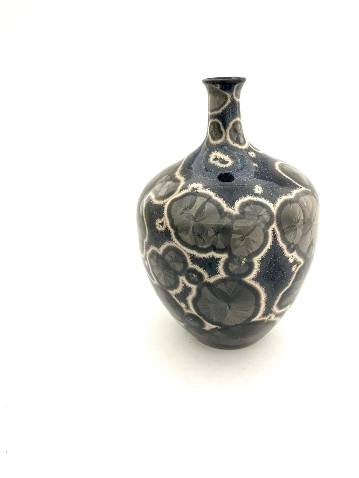 Annie Cap's Twilight Crystalline Glaze Recipe - Shared in the new book 'Exploring Crystalline Glazes' plus photos (Click on vase to view recipe)