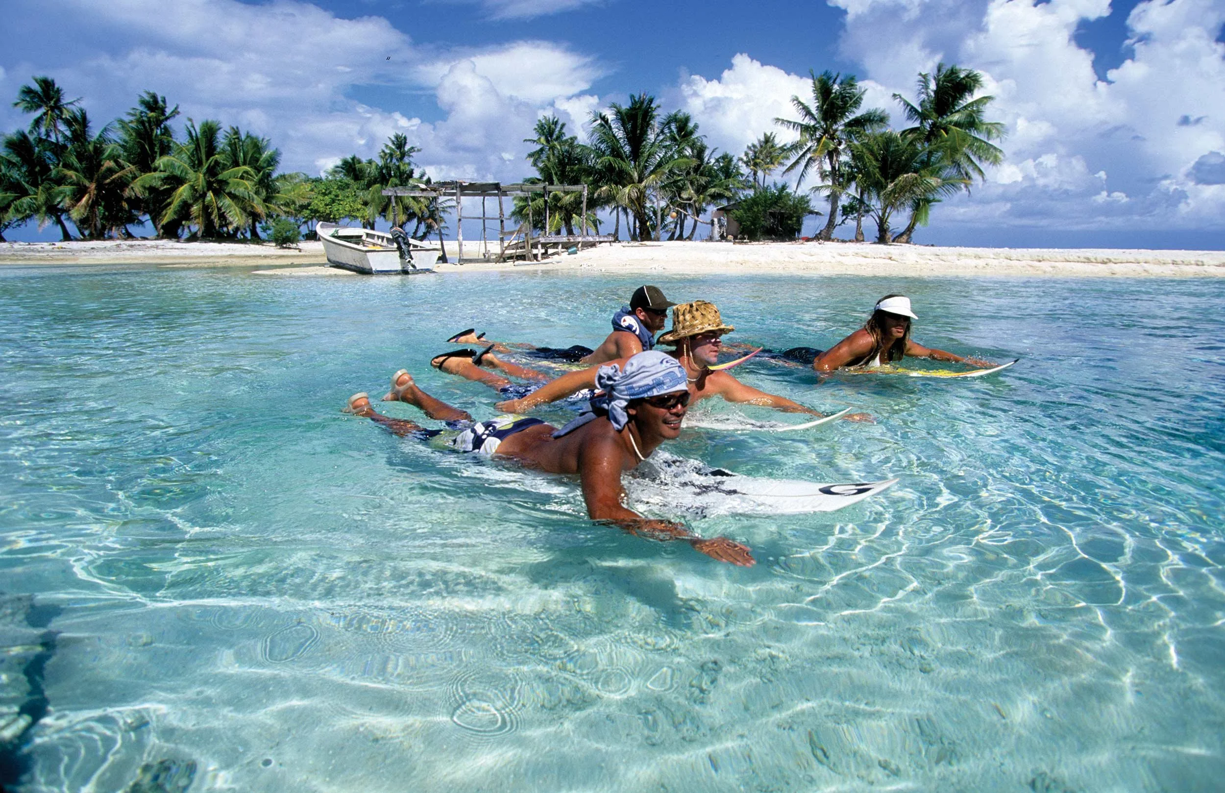 Raimana Van Bastolaer, Kahea Hart, Eric Barton, Secret Island, Tahiti