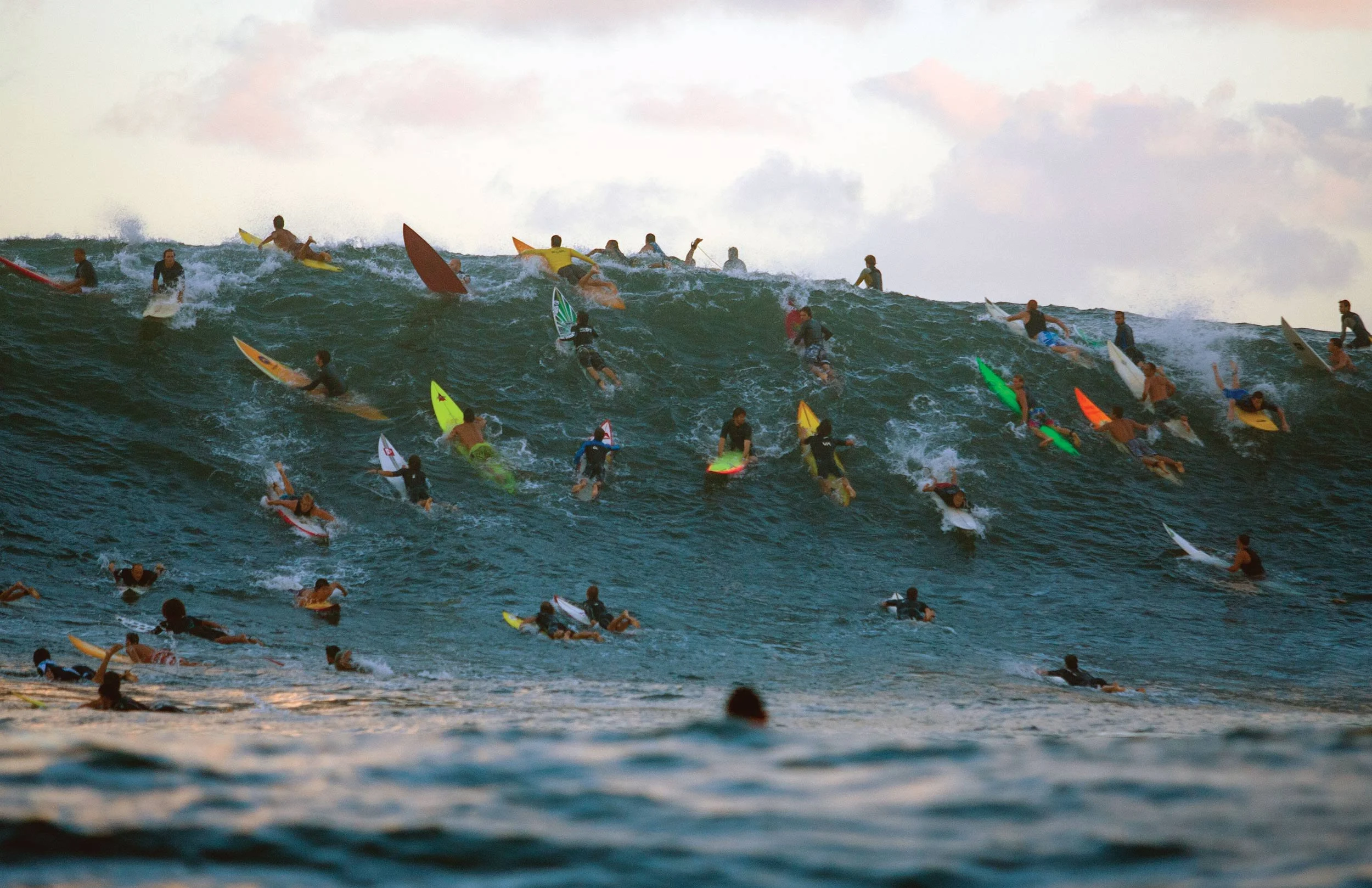 Crowds, Waimea Bay, Oahu, Hawaii