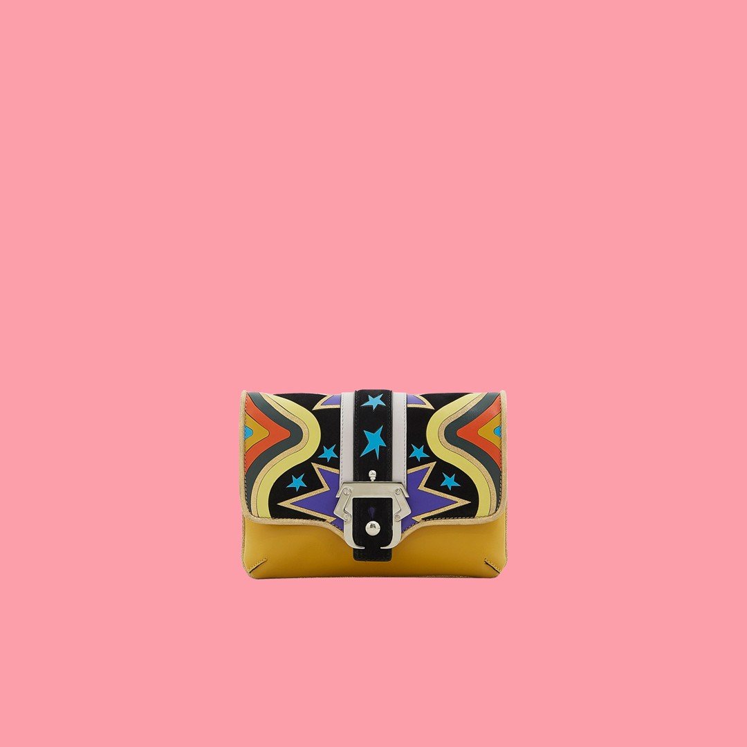 A journey through the #PaulaCademartori archives: The Petite Sylvie bag brings the "BigBang"  inspiration for FW2015. ⠀⠀⠀⠀⠀⠀⠀⠀⠀
🌟⠀⠀⠀⠀⠀⠀⠀⠀⠀
#PaulaCademartori #TWOP # TheWorldOfPaula #PCArchives #PetiteSylvie Bag