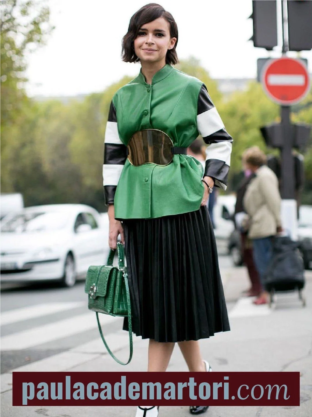 Throughout the years, Paula Cademartori's handbags and shoes became favourites of some of fashion's most influential style personalities.
Spotted on street style icons including Olivia Palermo, Leandra Medine, Anna Dello Russo, Miroslava Duma and Tam