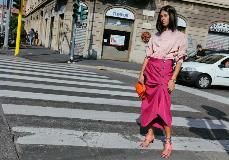 Gilda Ambrosio with a Paula Cademartori bag_.jpeg